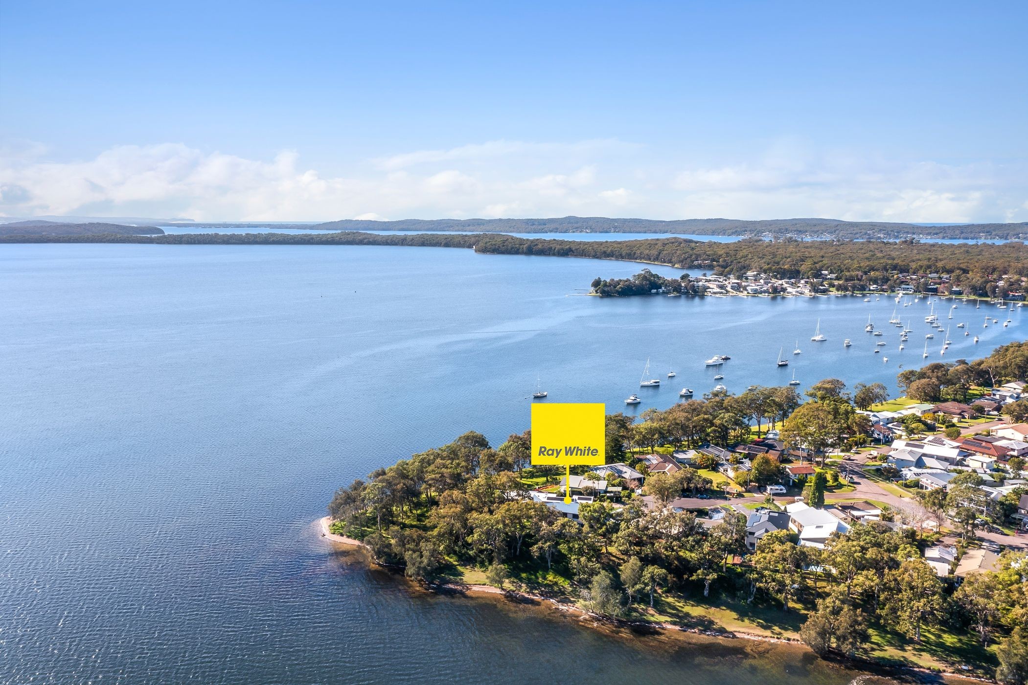 10 Omaru Place, Summerland Point, NSW 2259