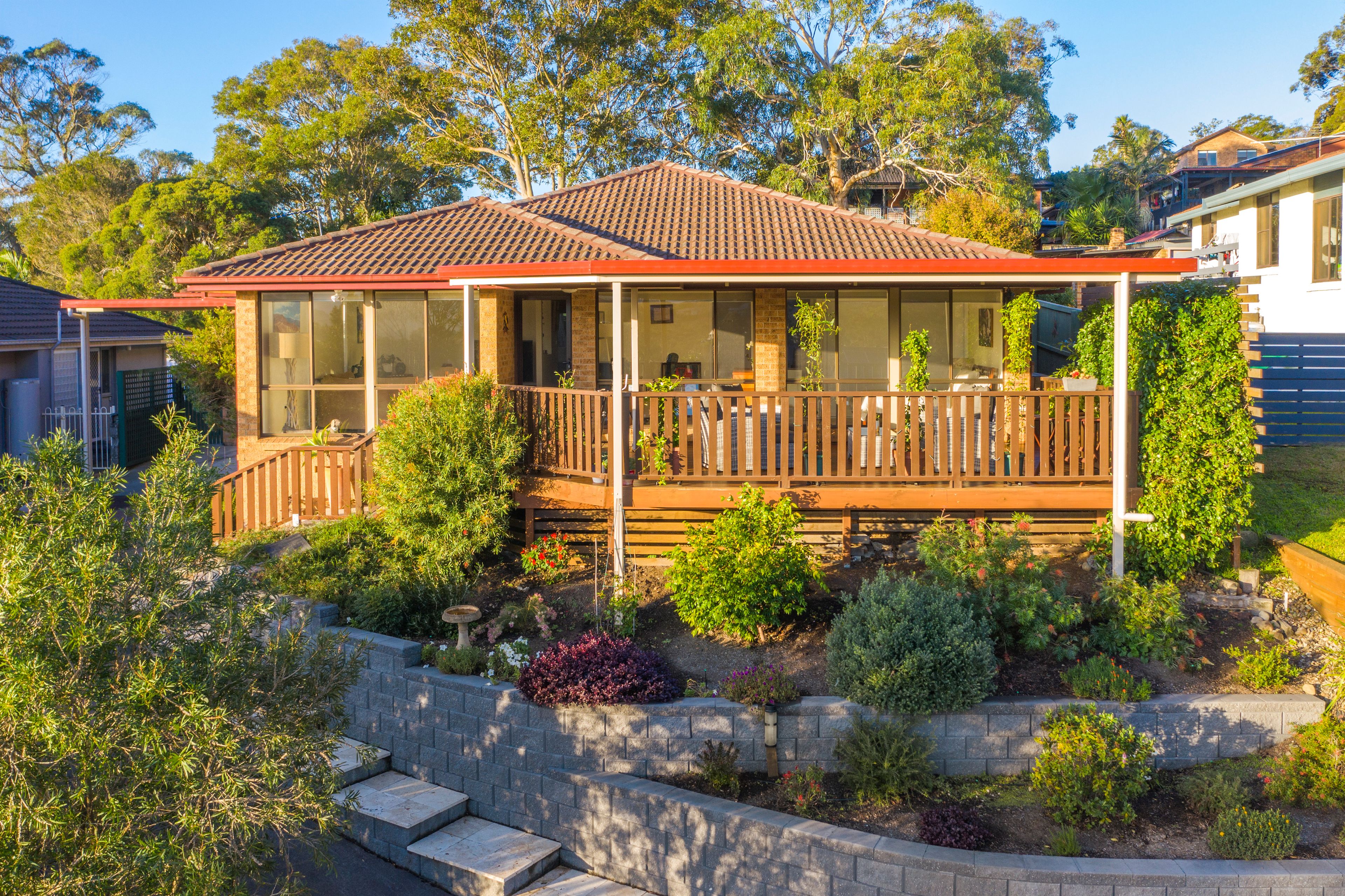 27 Barton Drive, Kiama Downs NSW 2533