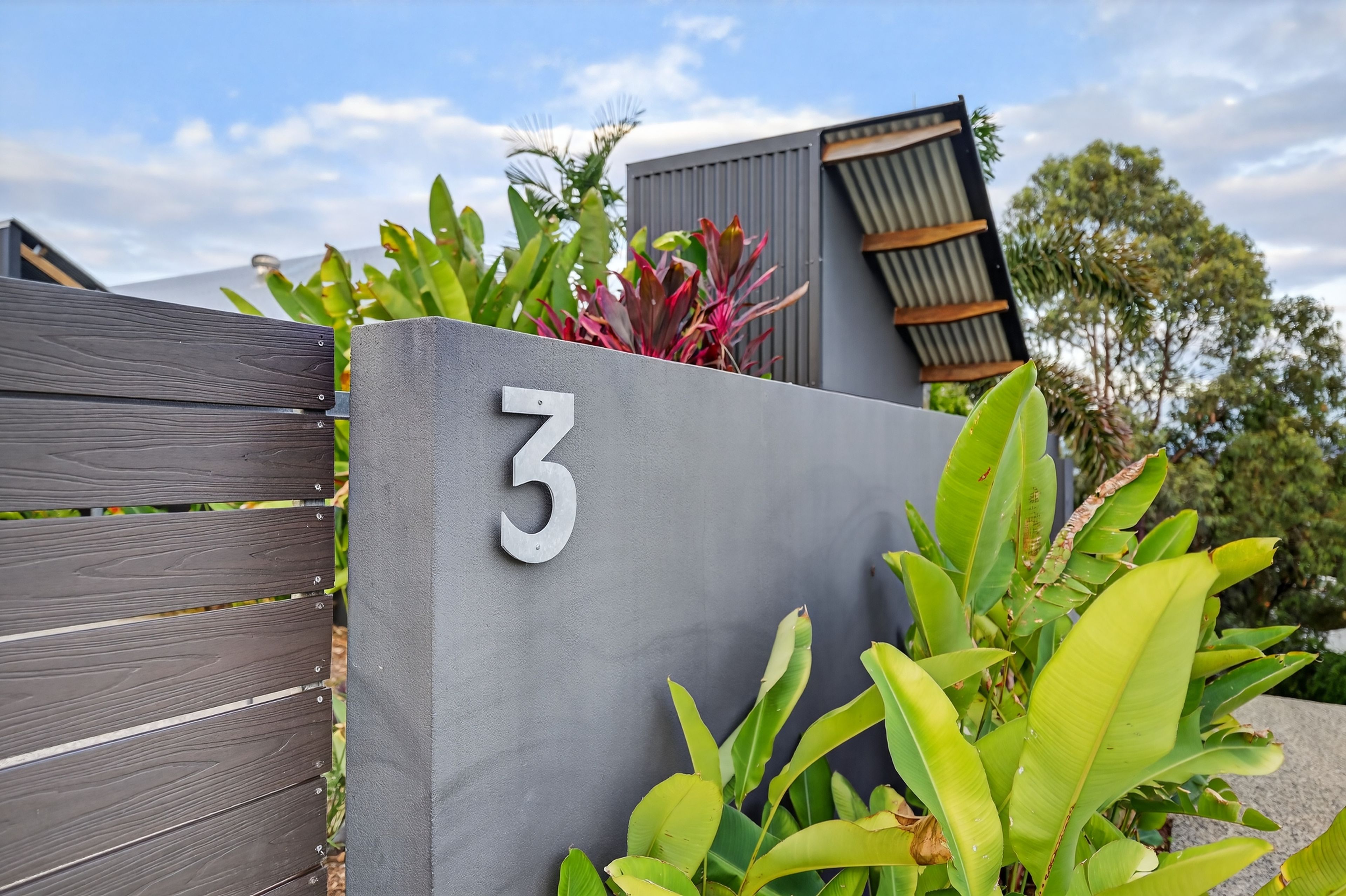 3 Bray Court, Bushland Beach, QLD 4818