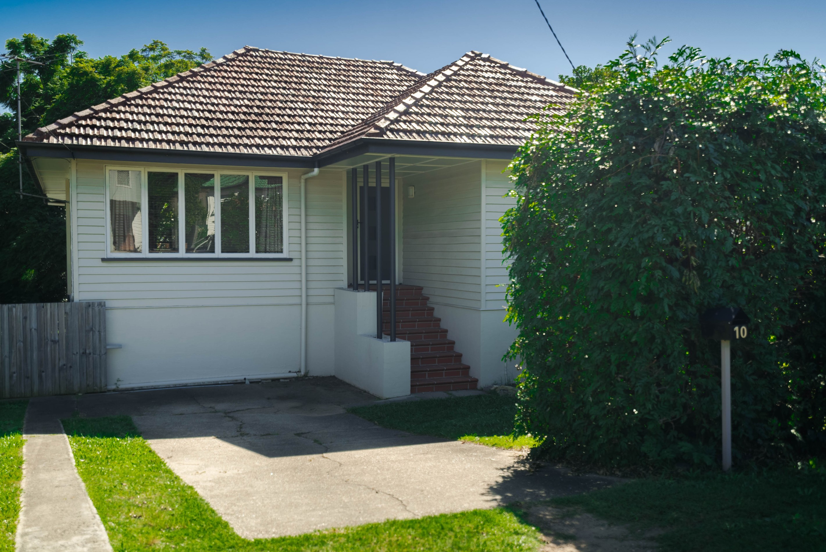 10 Hinkler Street, Kedron, QLD 4031