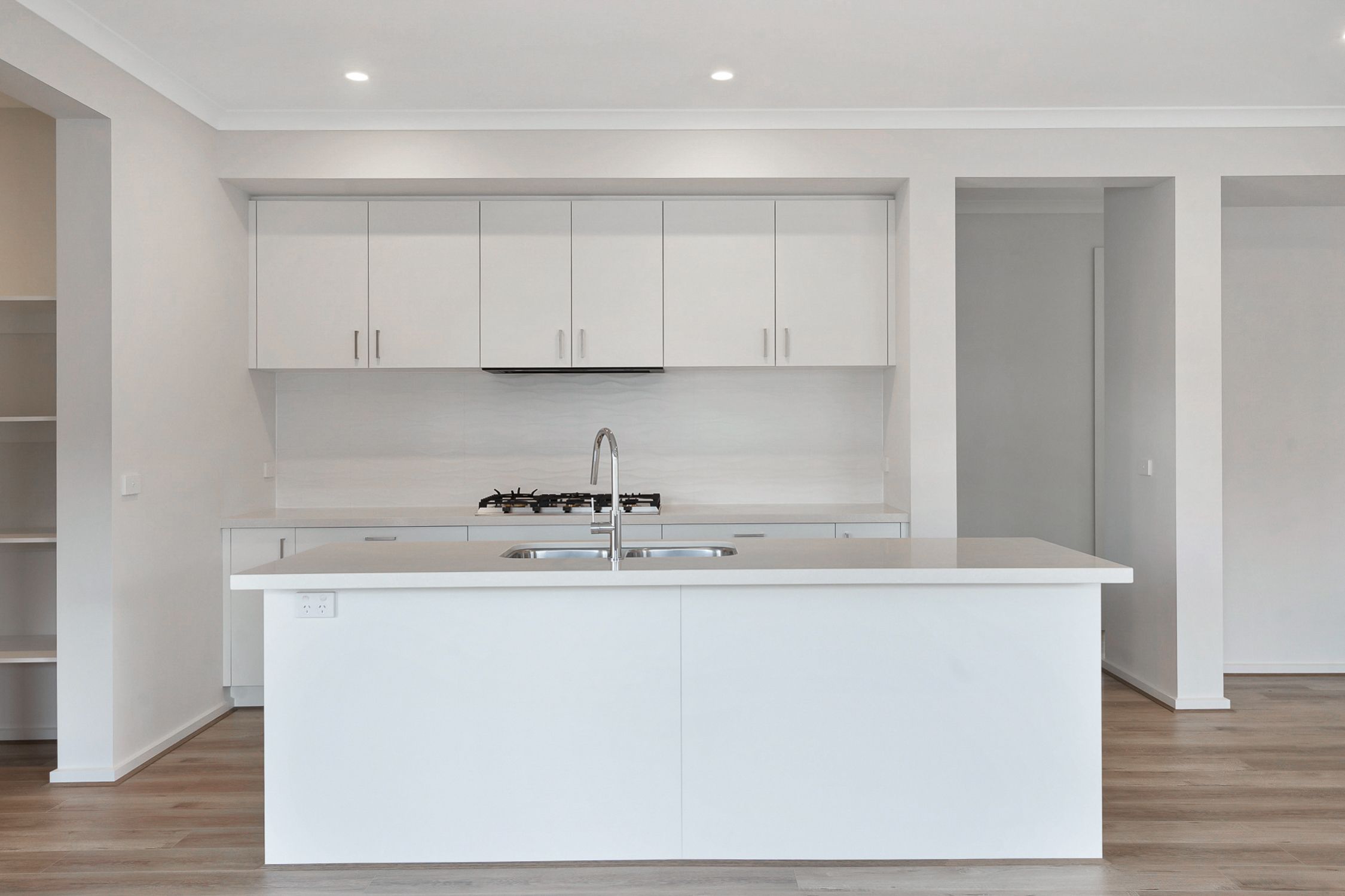 16 Royston Avenue, Warragul, VIC 3820