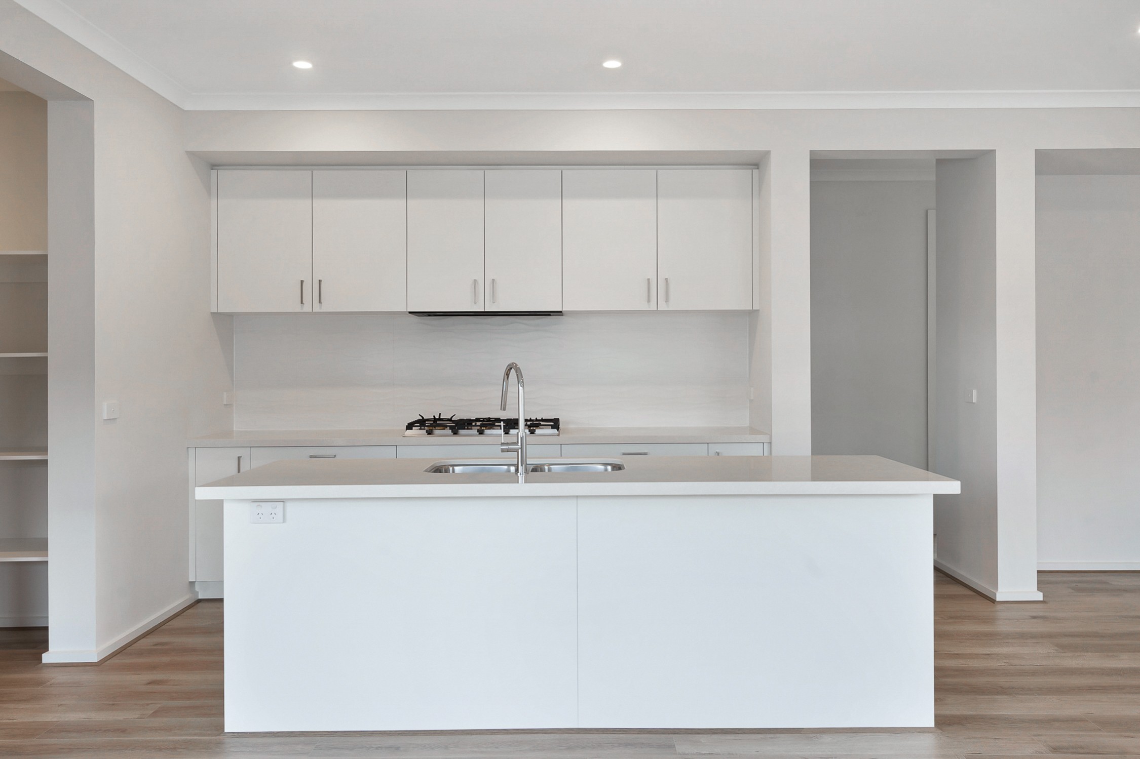 16 Royston Avenue, Warragul, VIC 3820