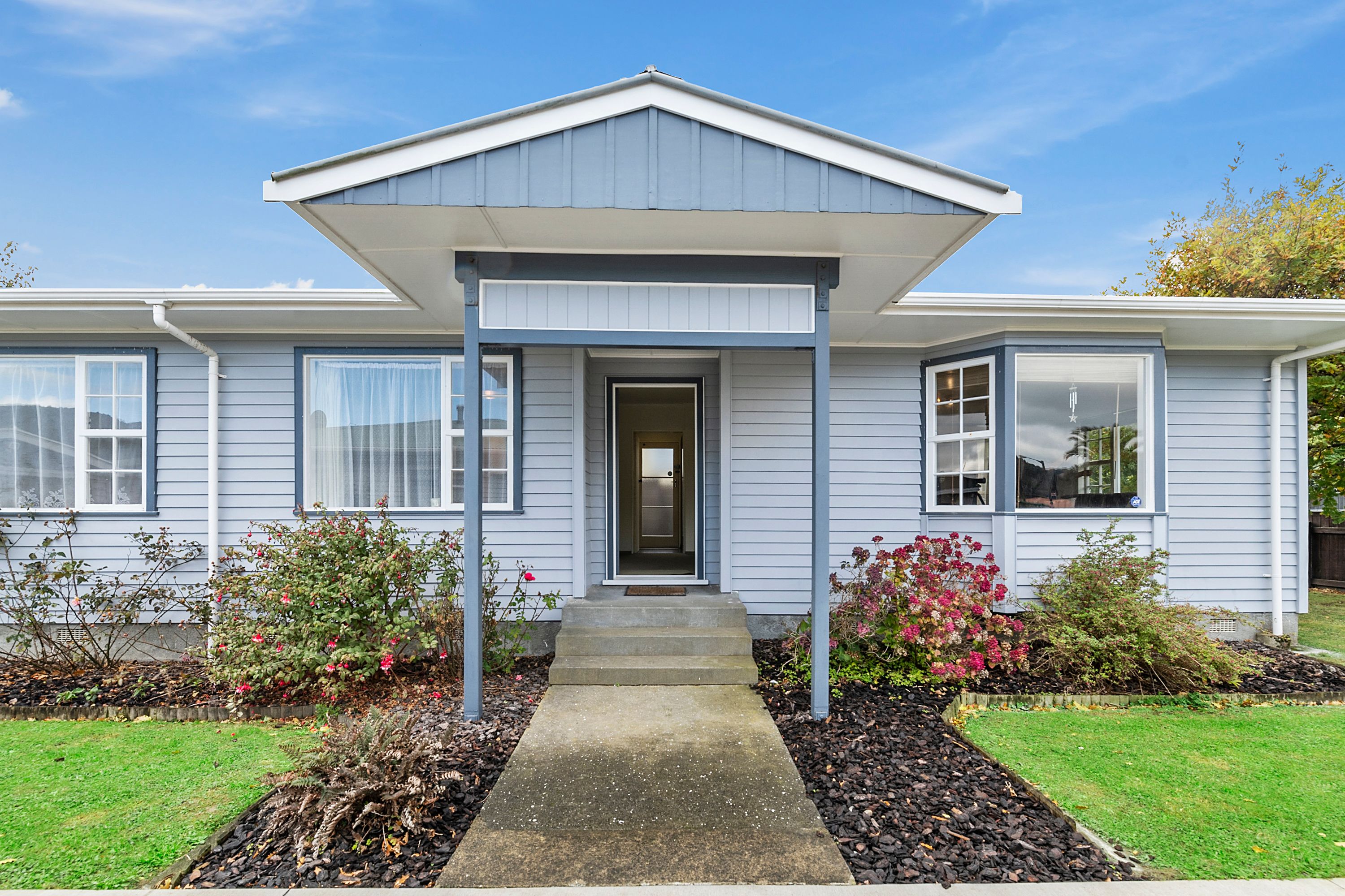 13 Pencarrow Crescent, Wainuiomata, Lower Hutt City