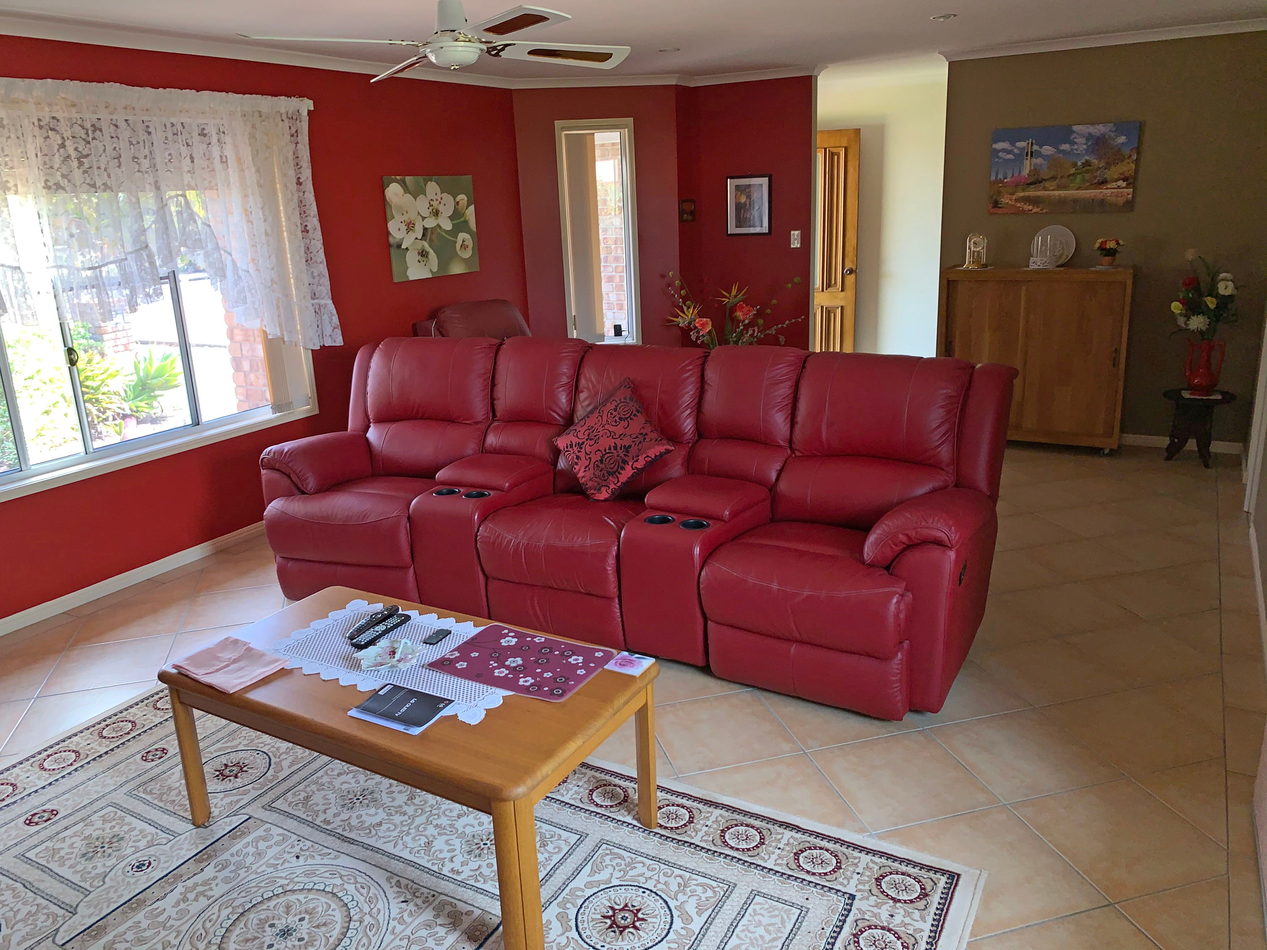 4 Benson Close, Urraween, QLD 4655