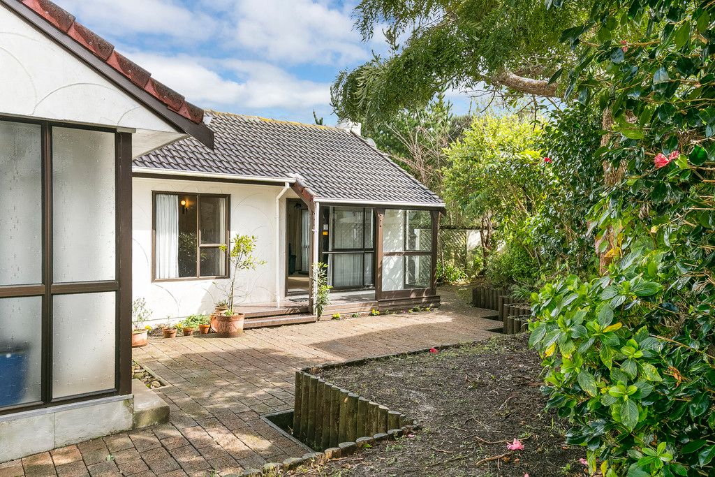17 John Witton Drive, Crofton Downs, Wellington City