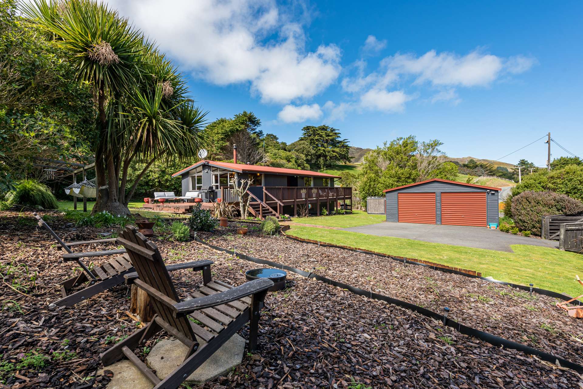 31 South Makara Road photo 2