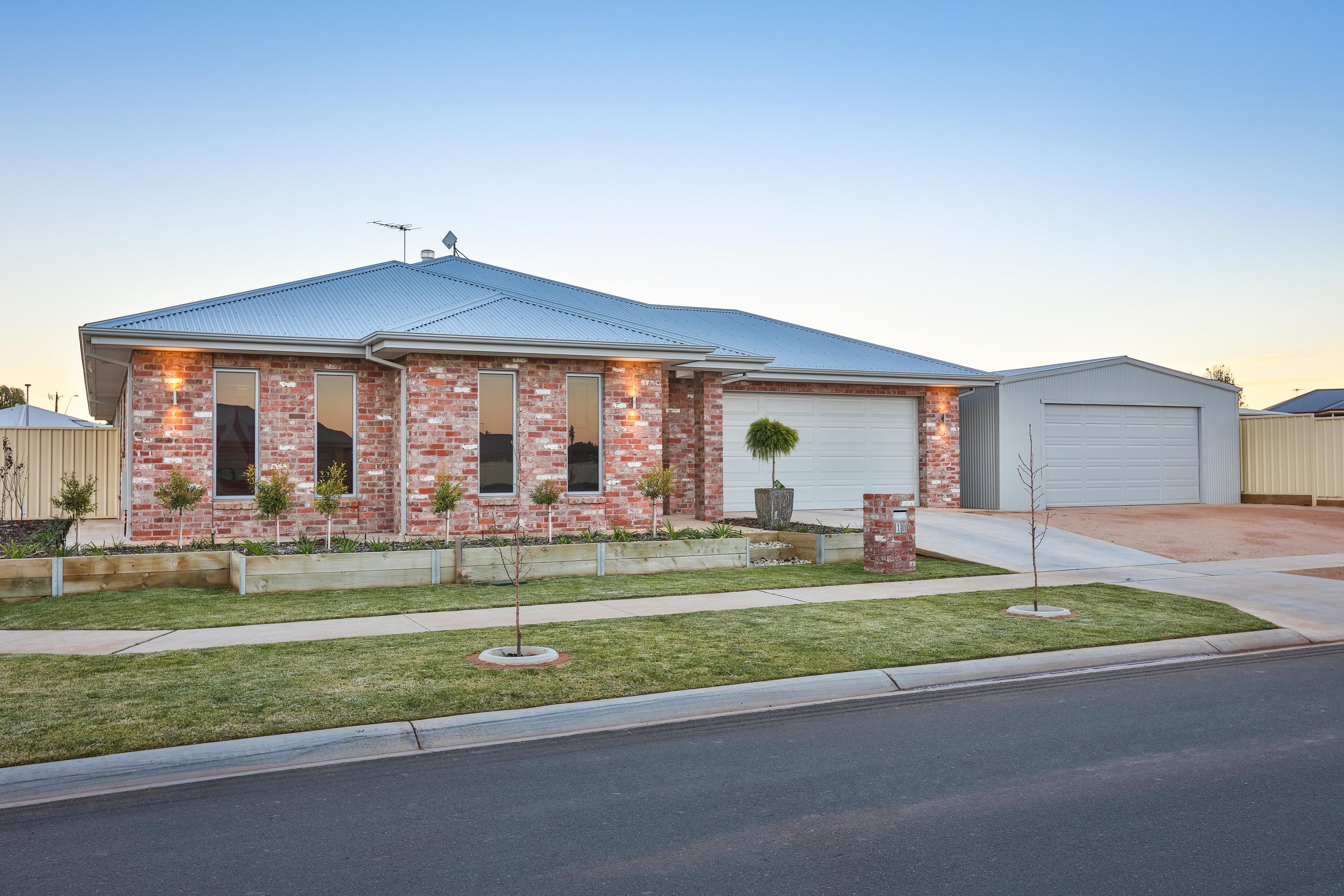 10 Toorak Drive, Irymple, VIC 3498