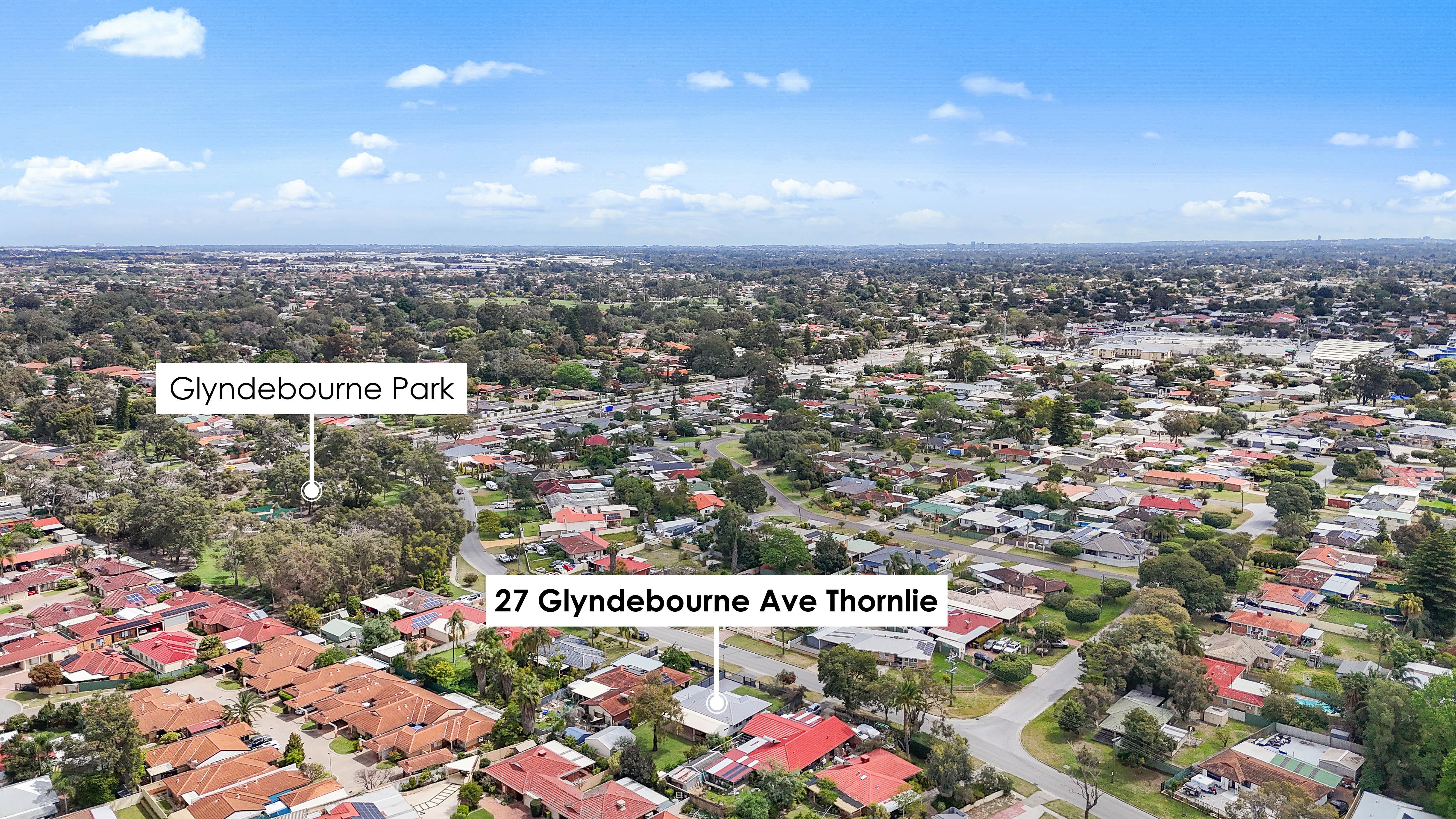 27 Glyndebourne Avenue — photo 22 of 23