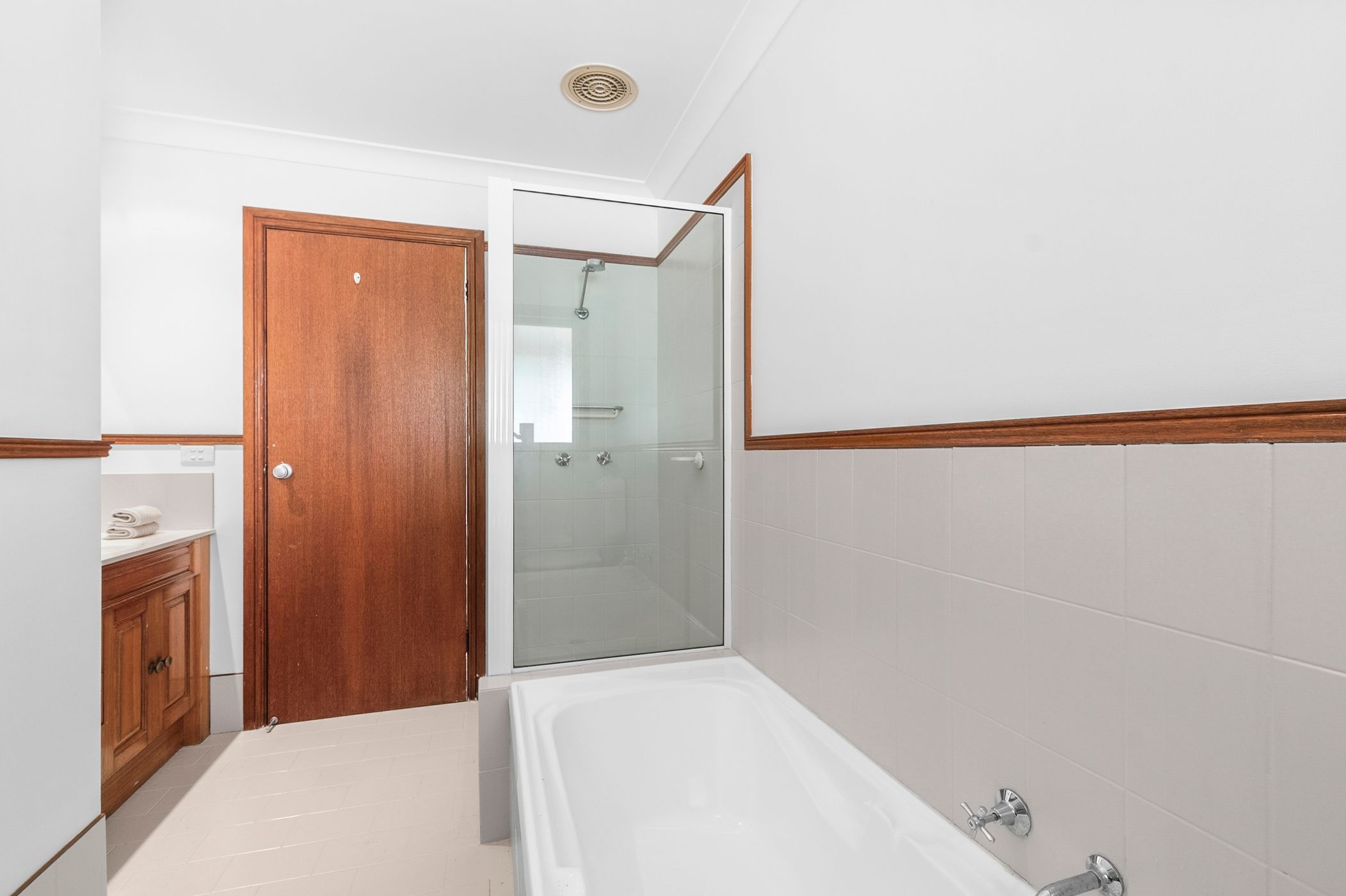 6 Currawong Crescent — photo 11 of 12