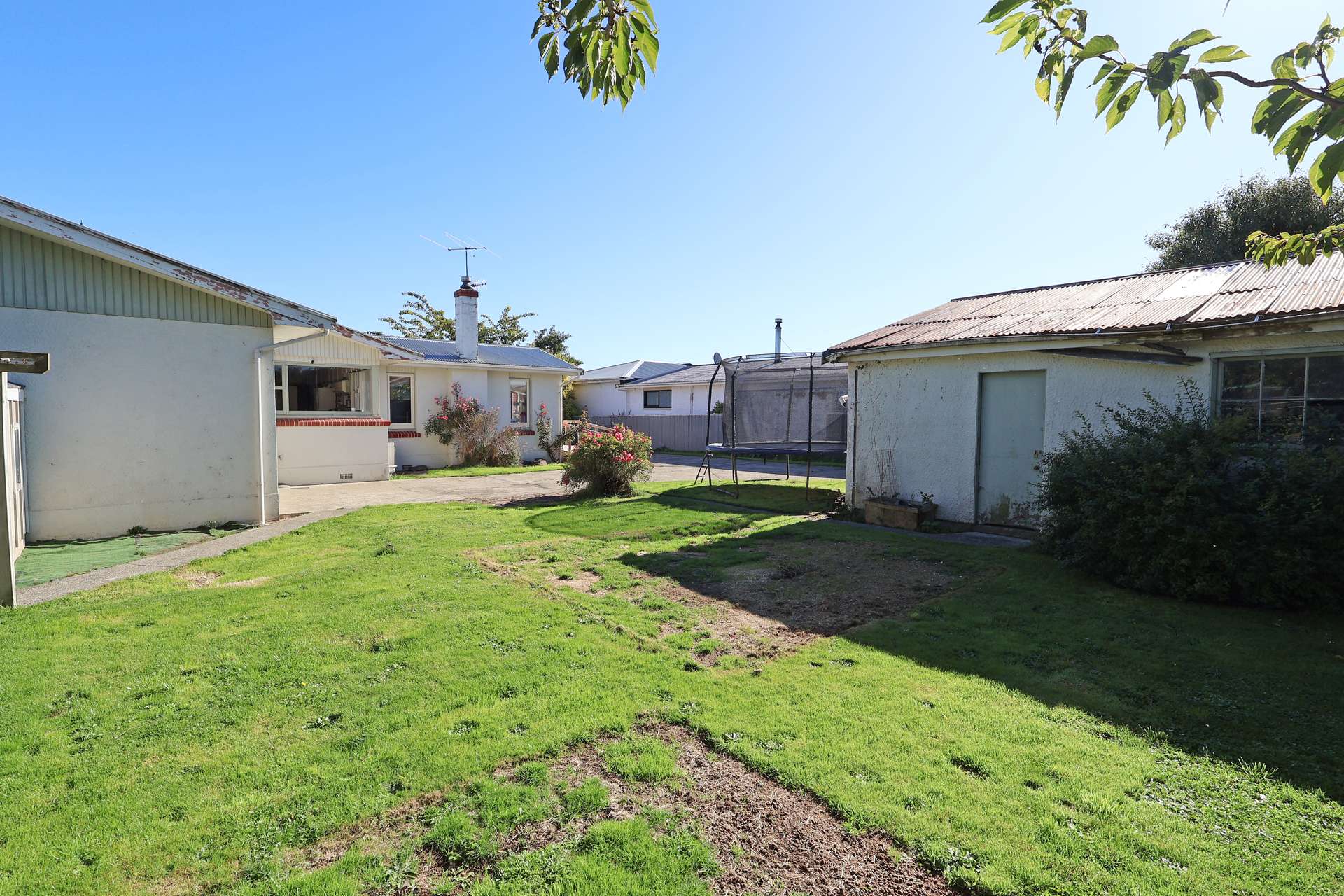 62 Anglem Street photo 21