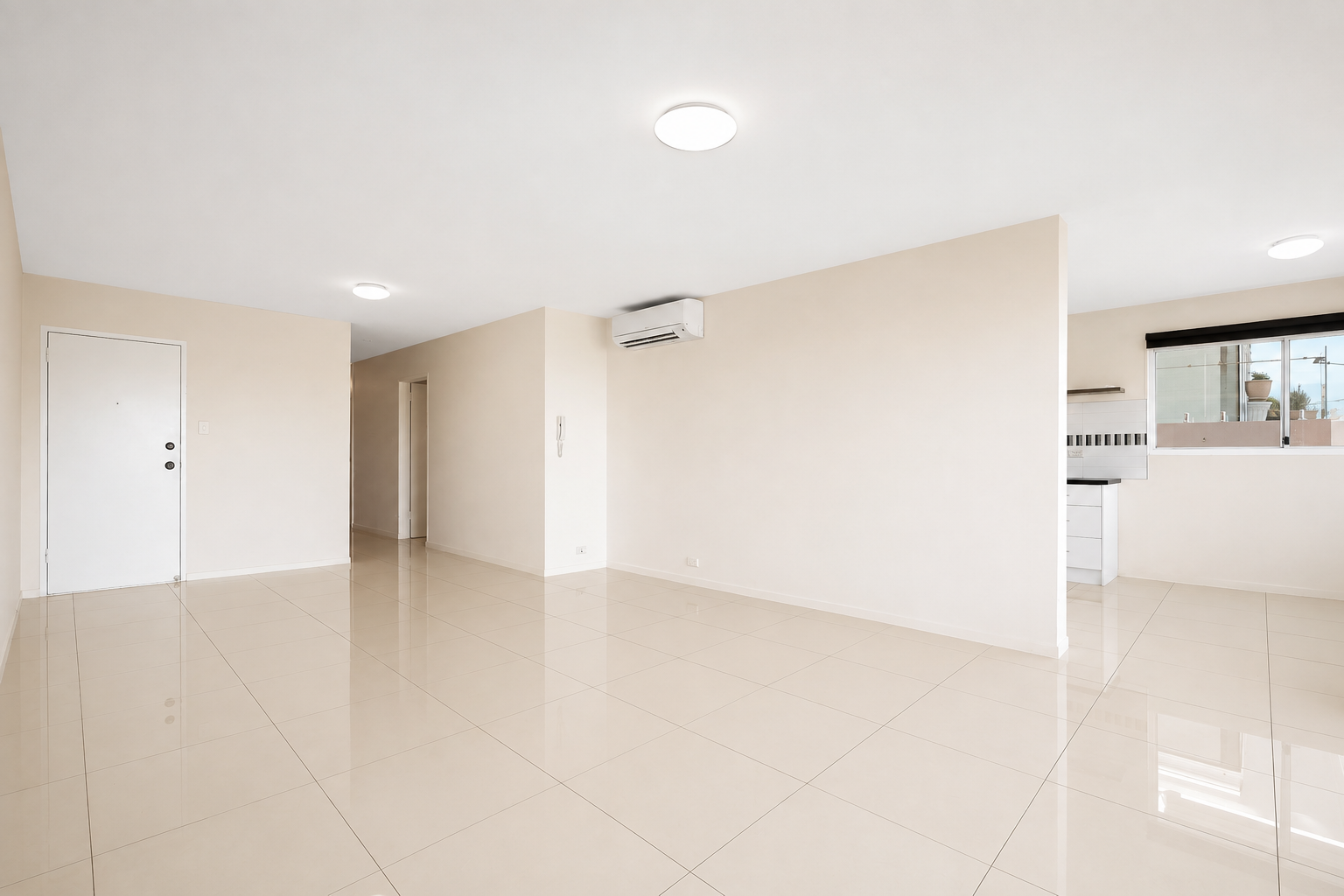 4/61 Hillside Crescent — photo 5 of 13
