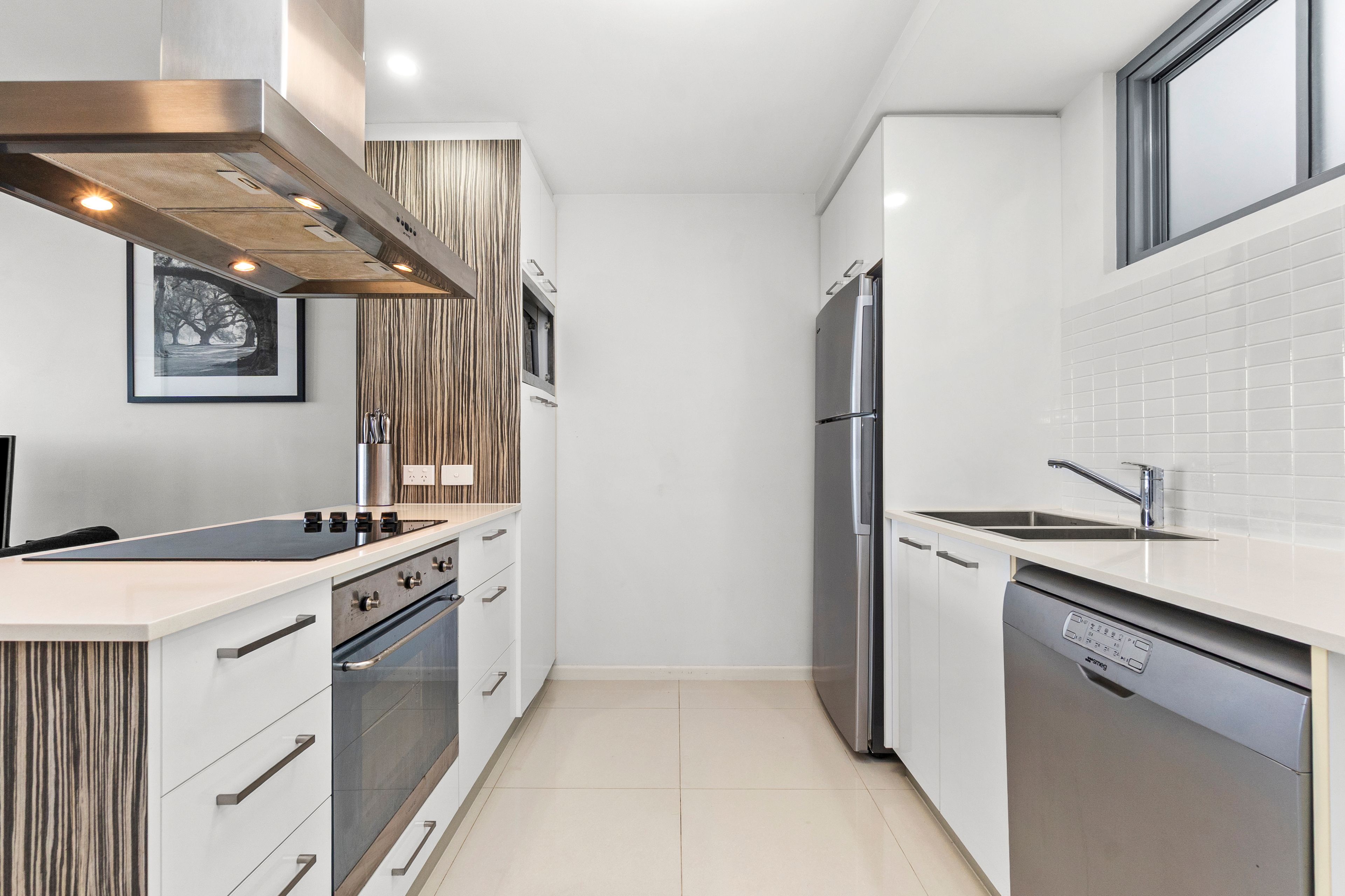 806/79 Smith Street — photo 7 of 17