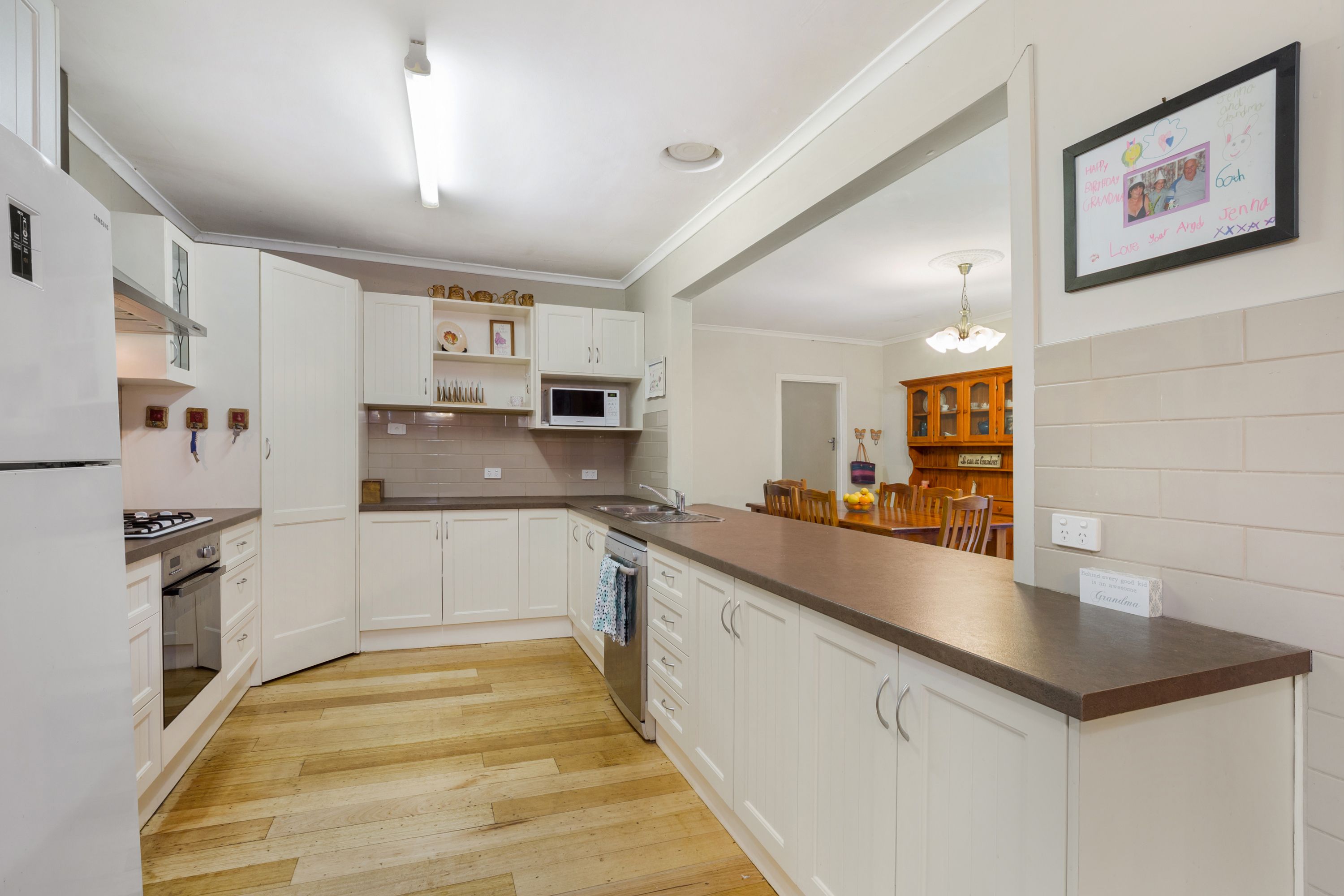 24 Roberts Street, Ferntree Gully, VIC 3156