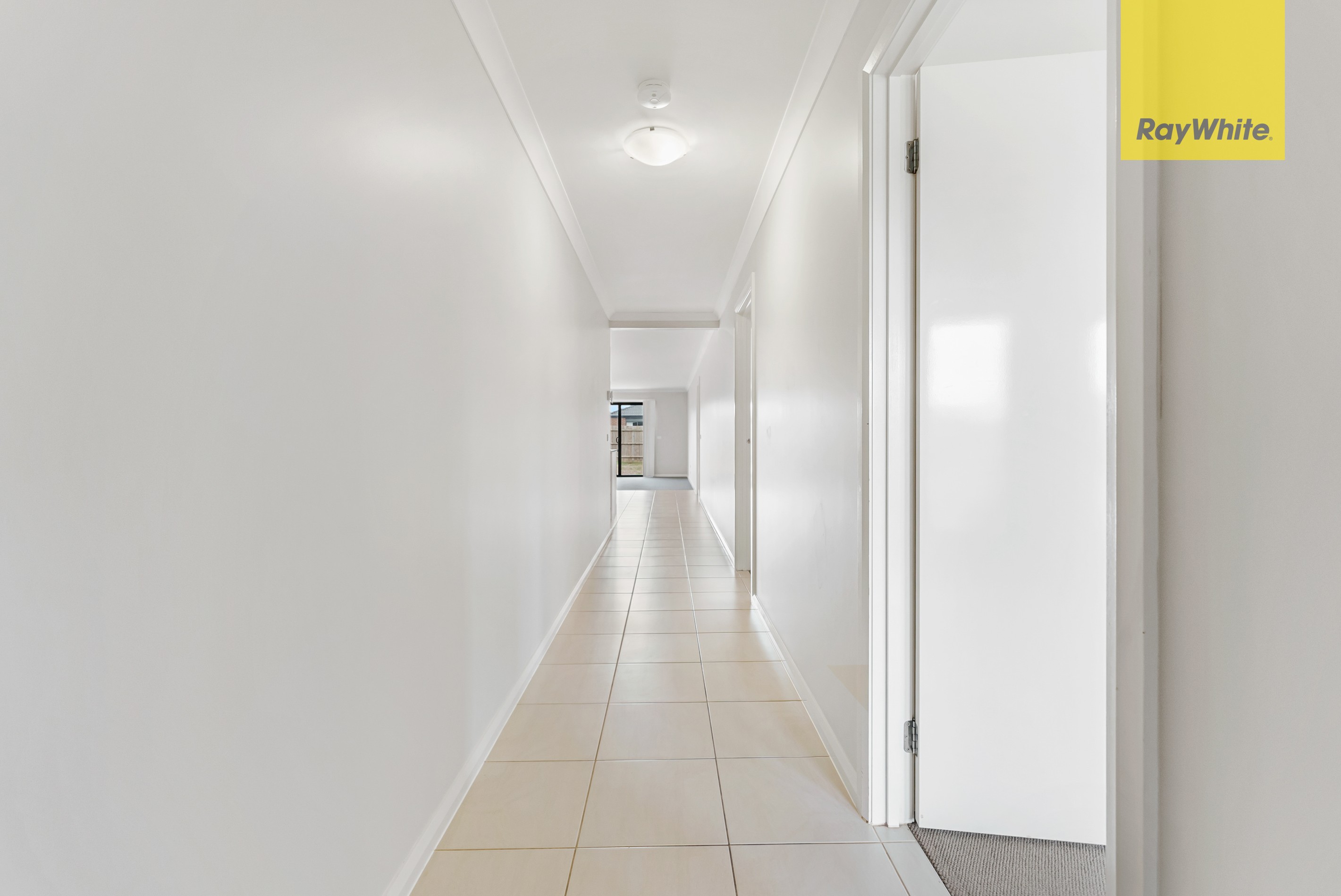 52 Toolern Waters Drive, WEIR VIEWS, VIC 3338