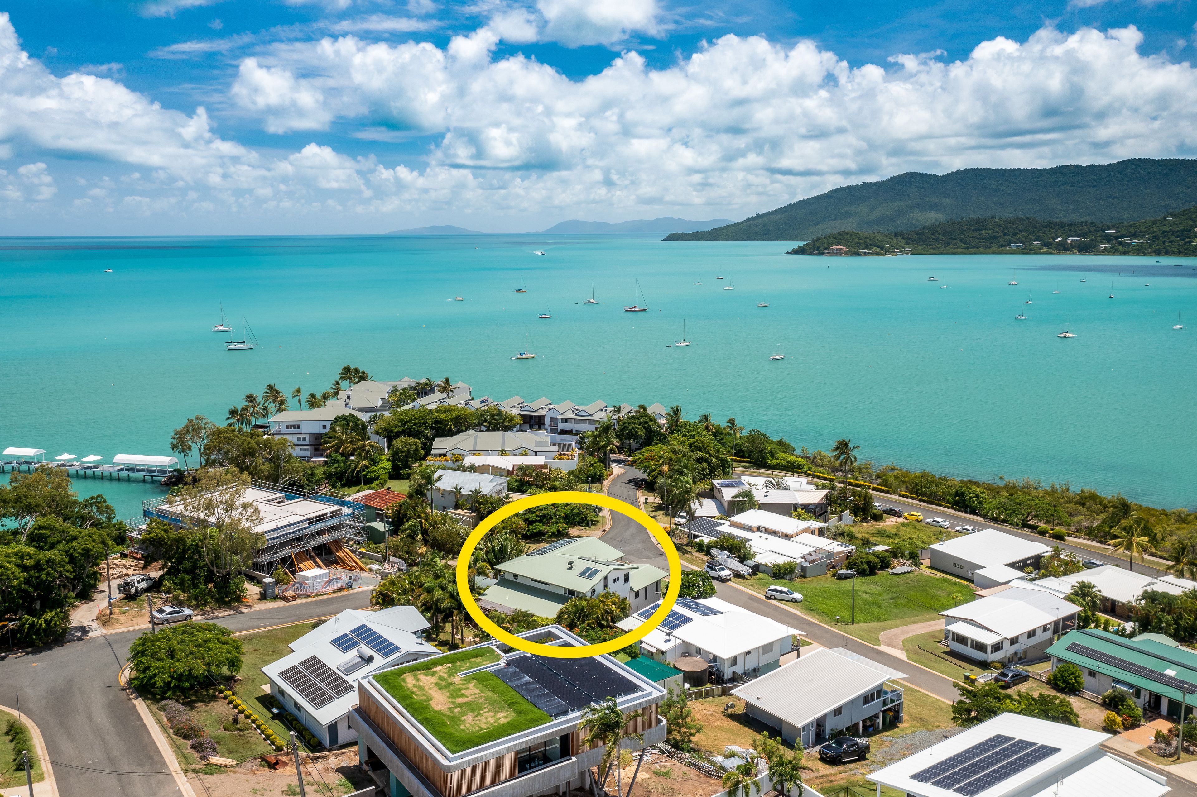 8 Ocean View Avenue, Airlie Beach, QLD 4802