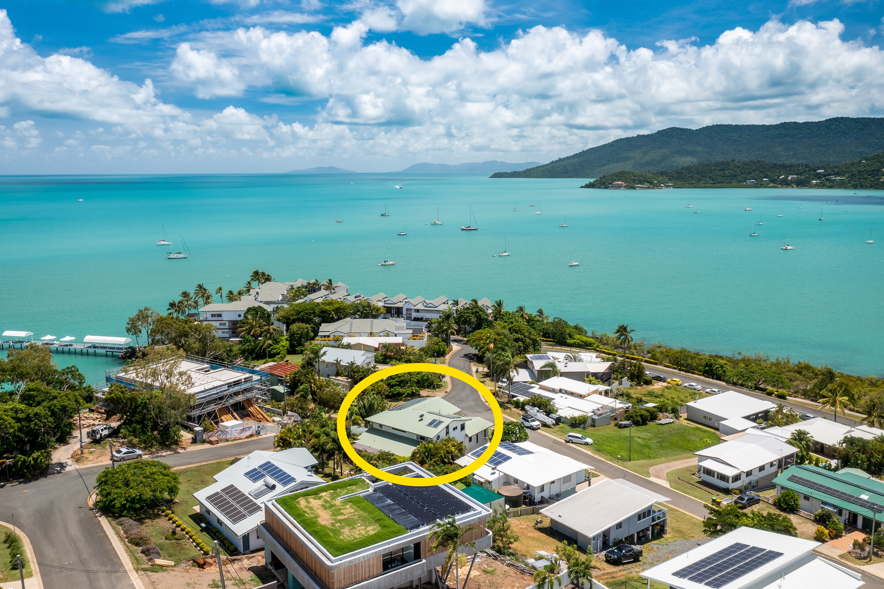 8 Ocean View Avenue, Airlie Beach, QLD 4802