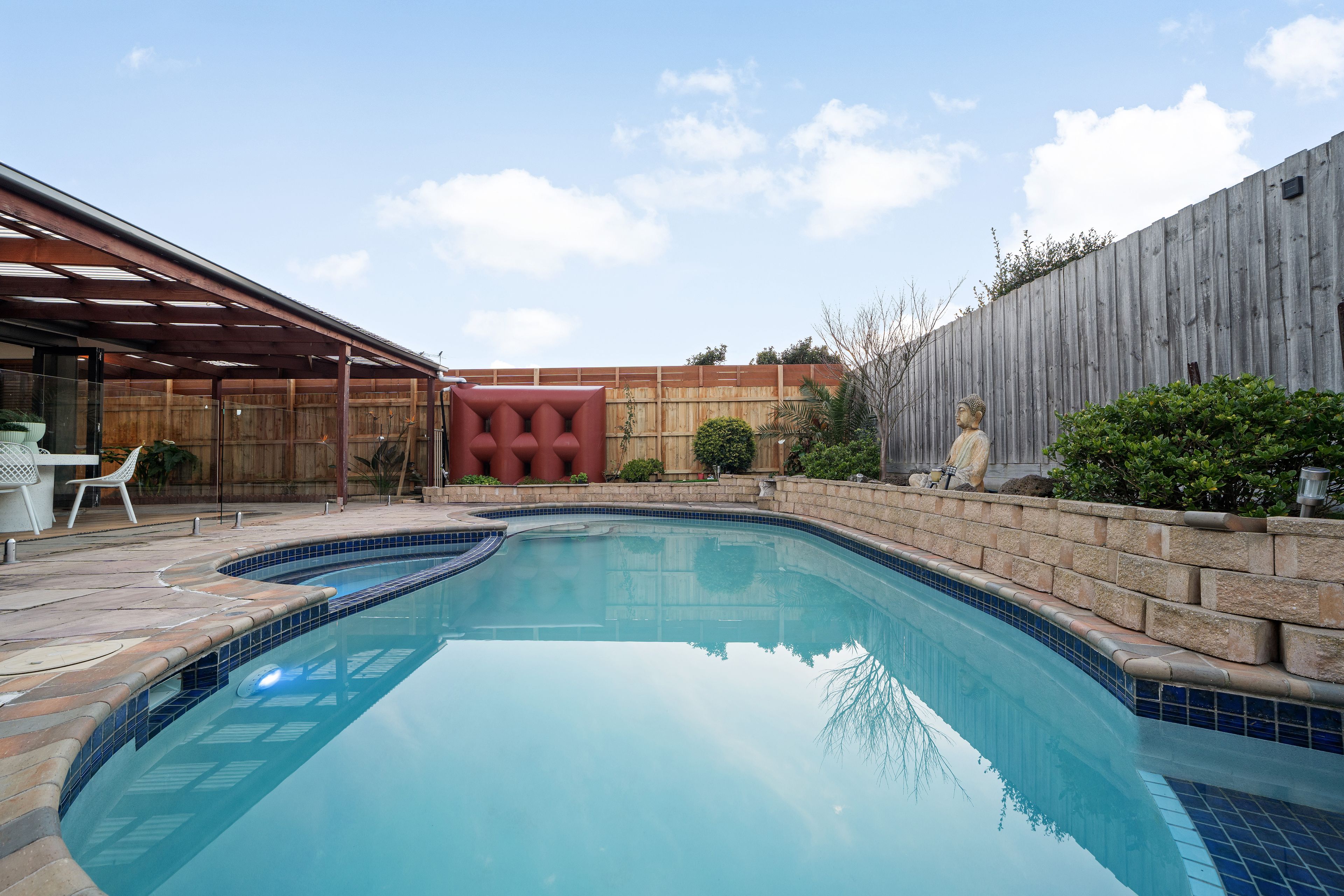 17 Lord Rodney Drive — photo 11 of 24