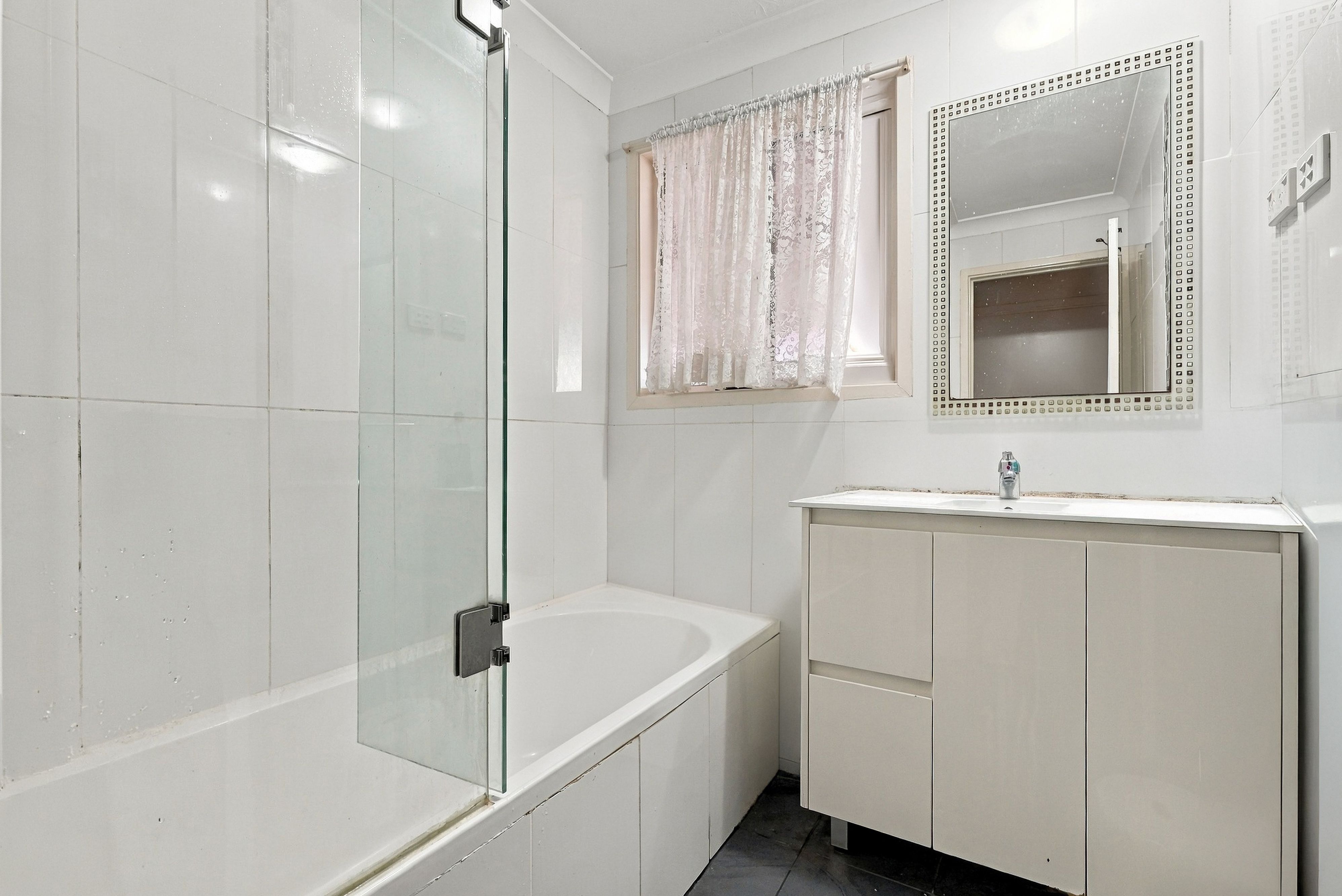 27 Odelia Crescent — photo 15 of 27