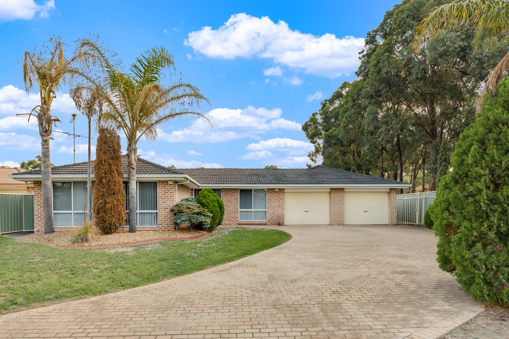 11 Nash Place, Currans Hill, NSW 2567