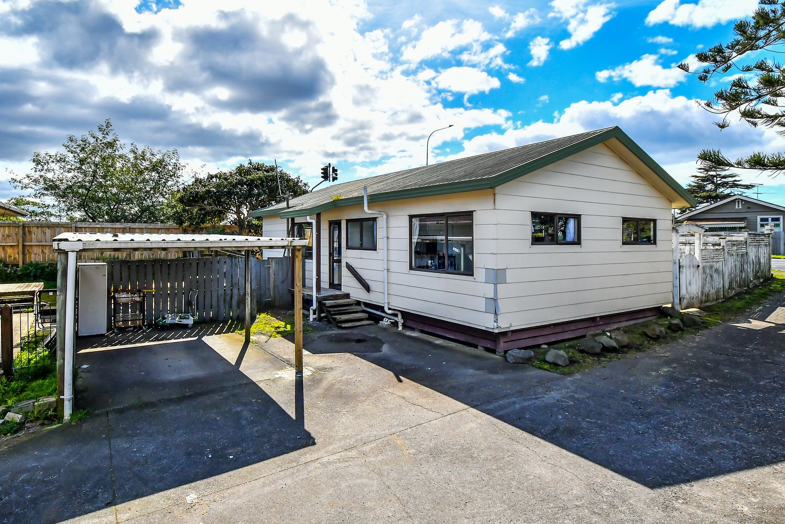 5/1 Robertson Road, Favona, Manukau City