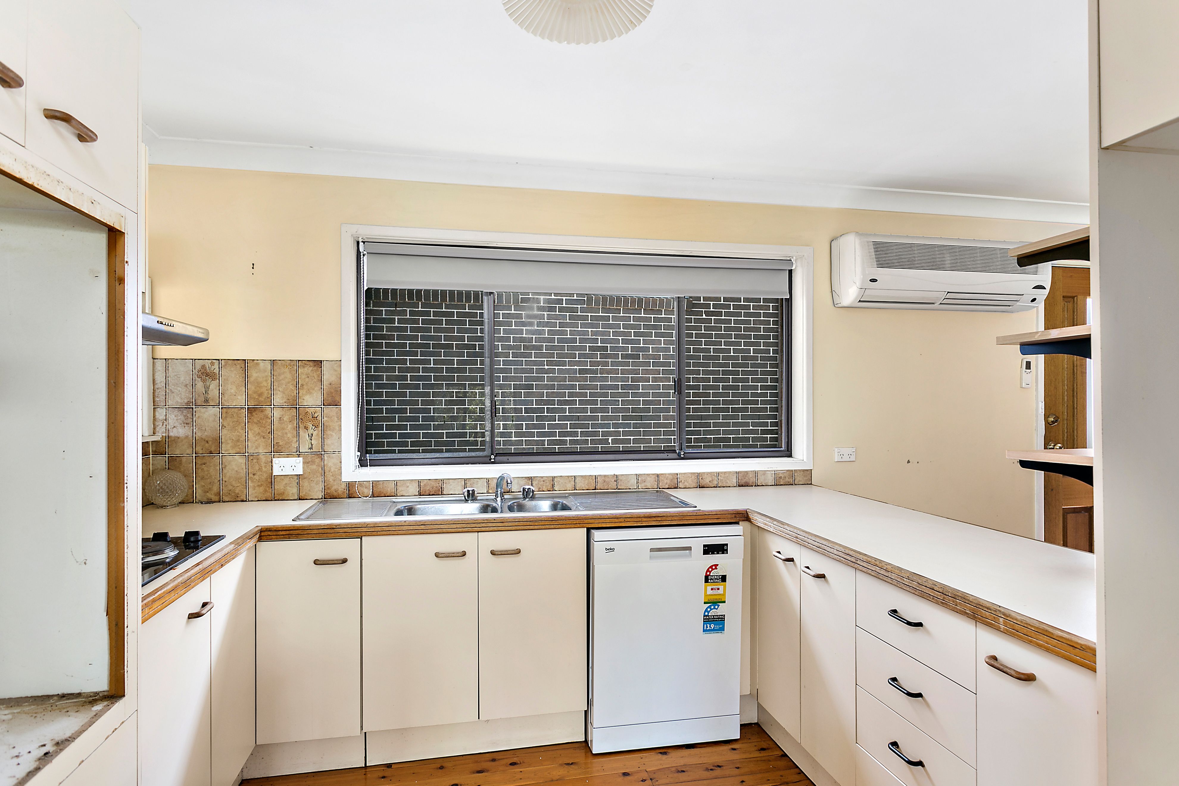 10 Church Street, Albion Park, NSW 2527