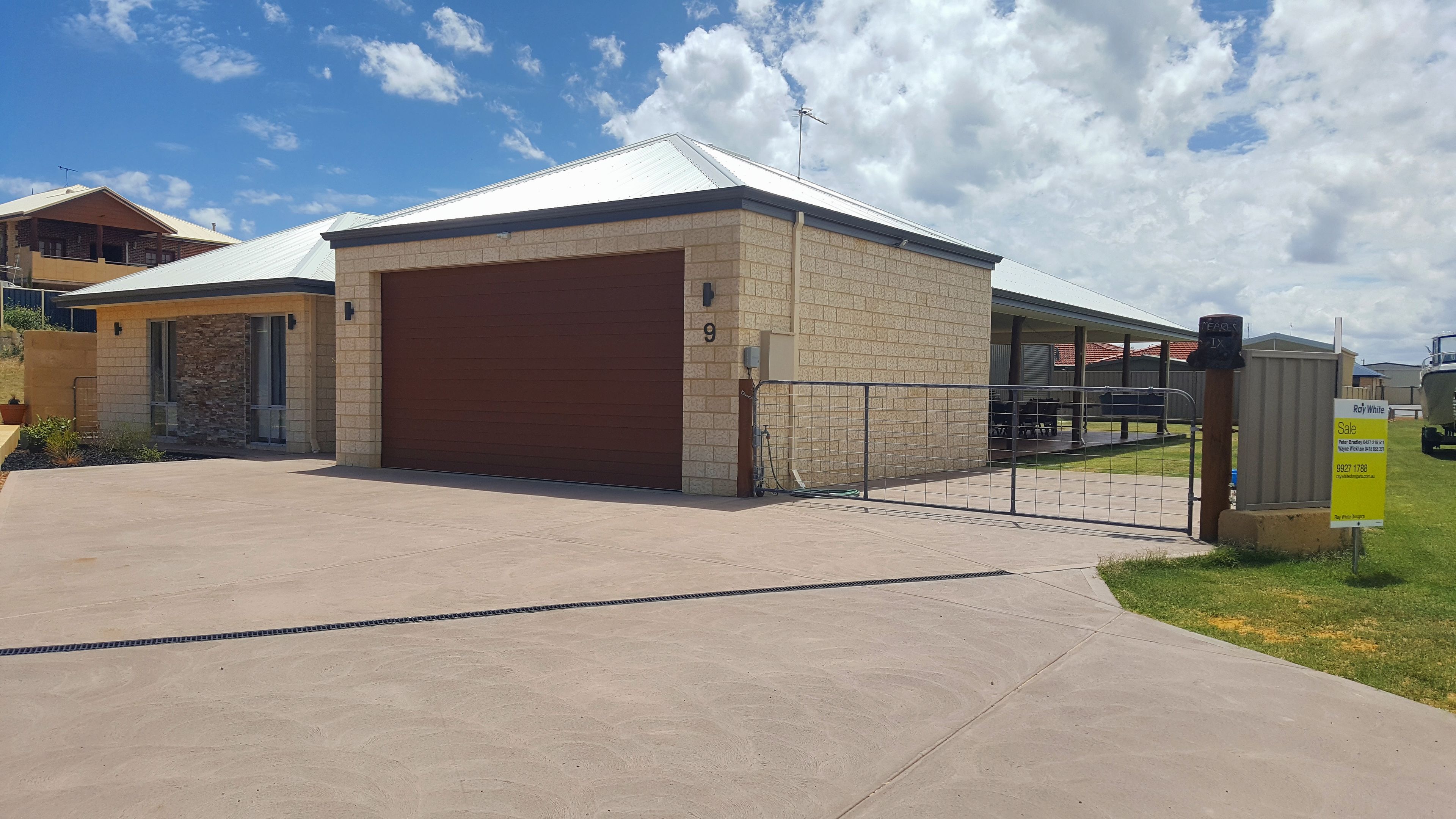 9 Coral Court, Port Denison, WA 6525