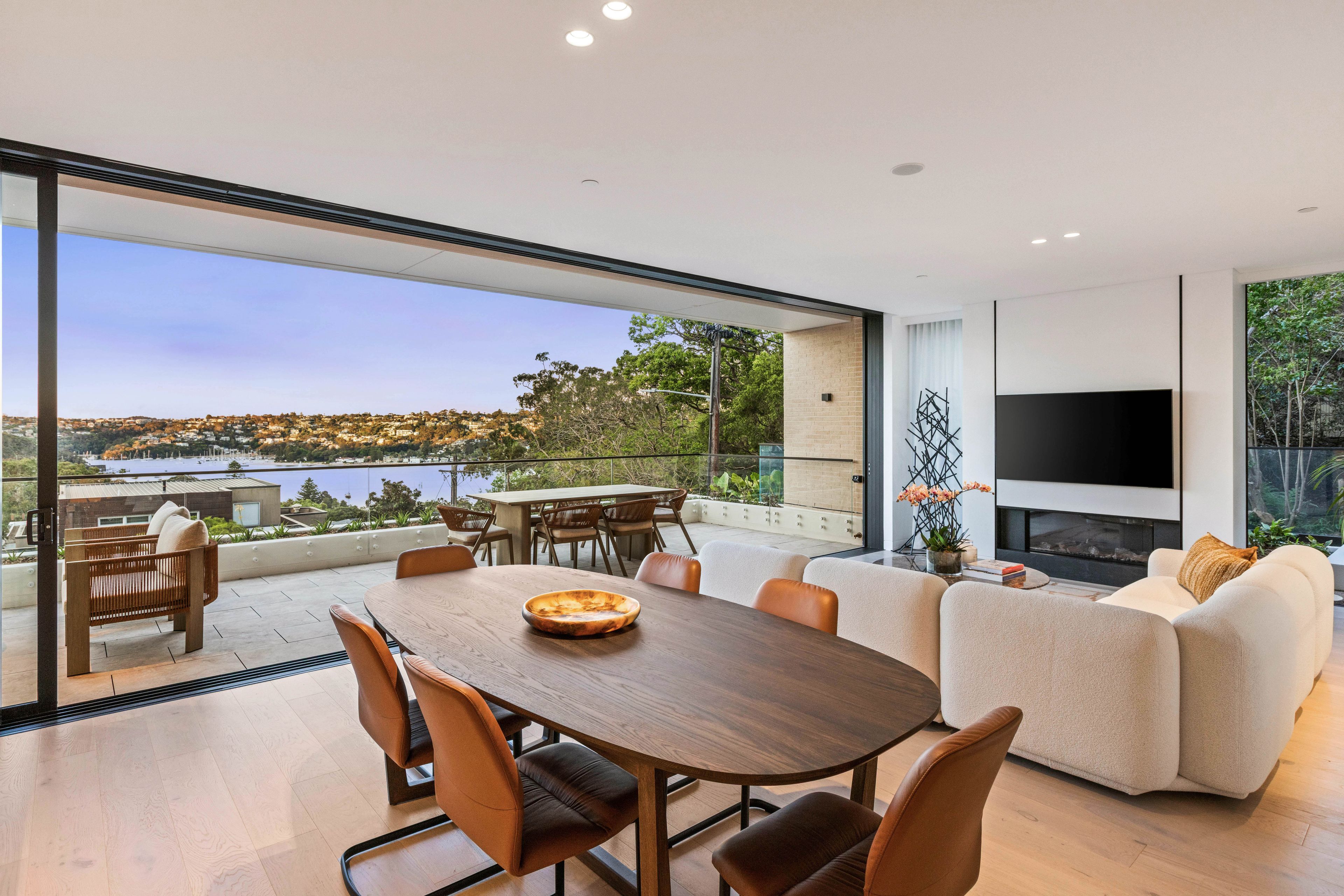 1/8 Warringah Road — photo 3 of 22