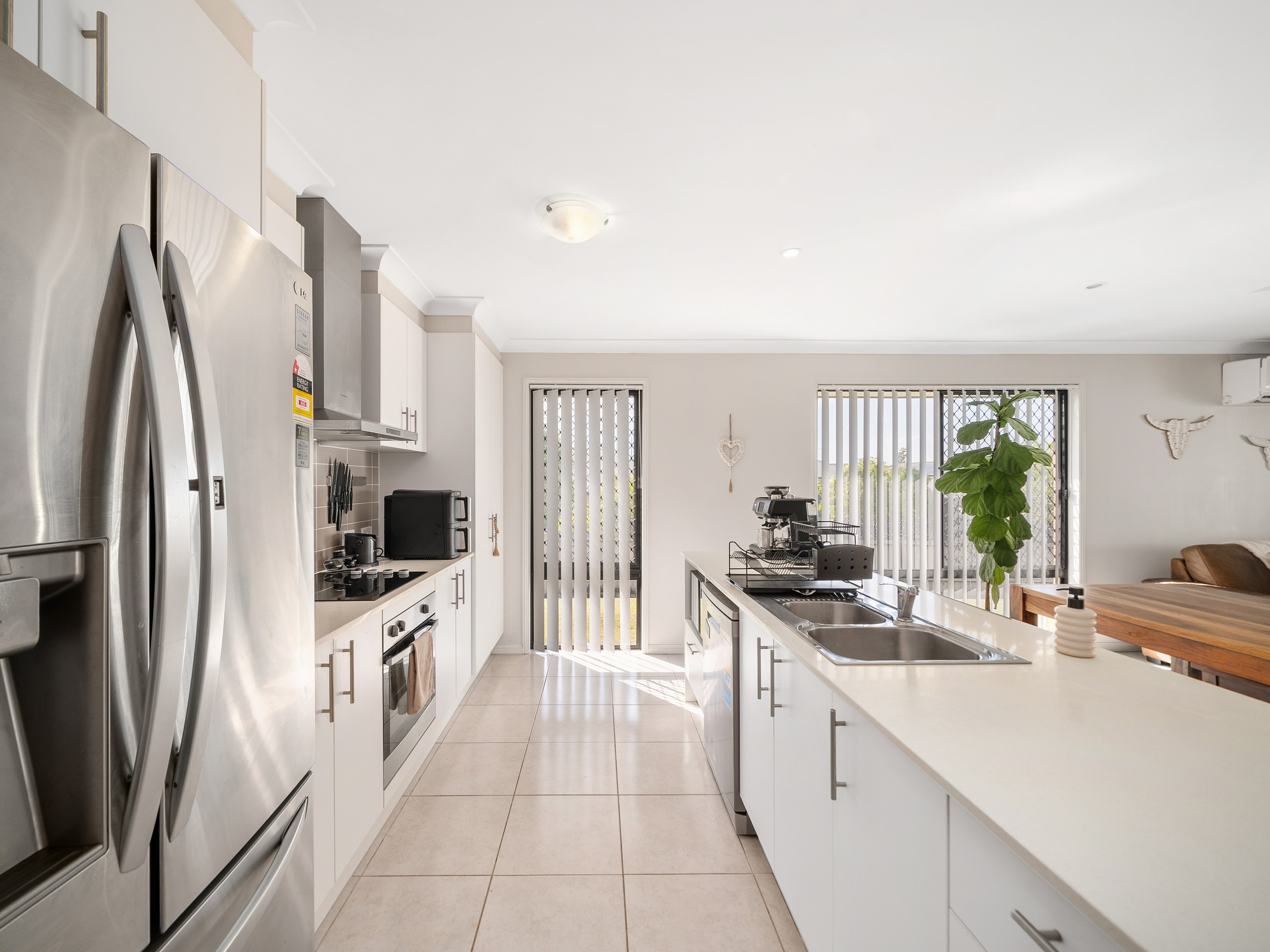 10 Hinton Crescent, Mango Hill, QLD 4509