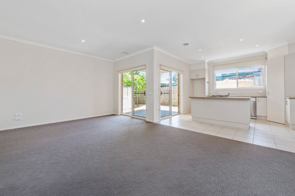 2 Clendon Road, Ferntree Gully, VIC 3156