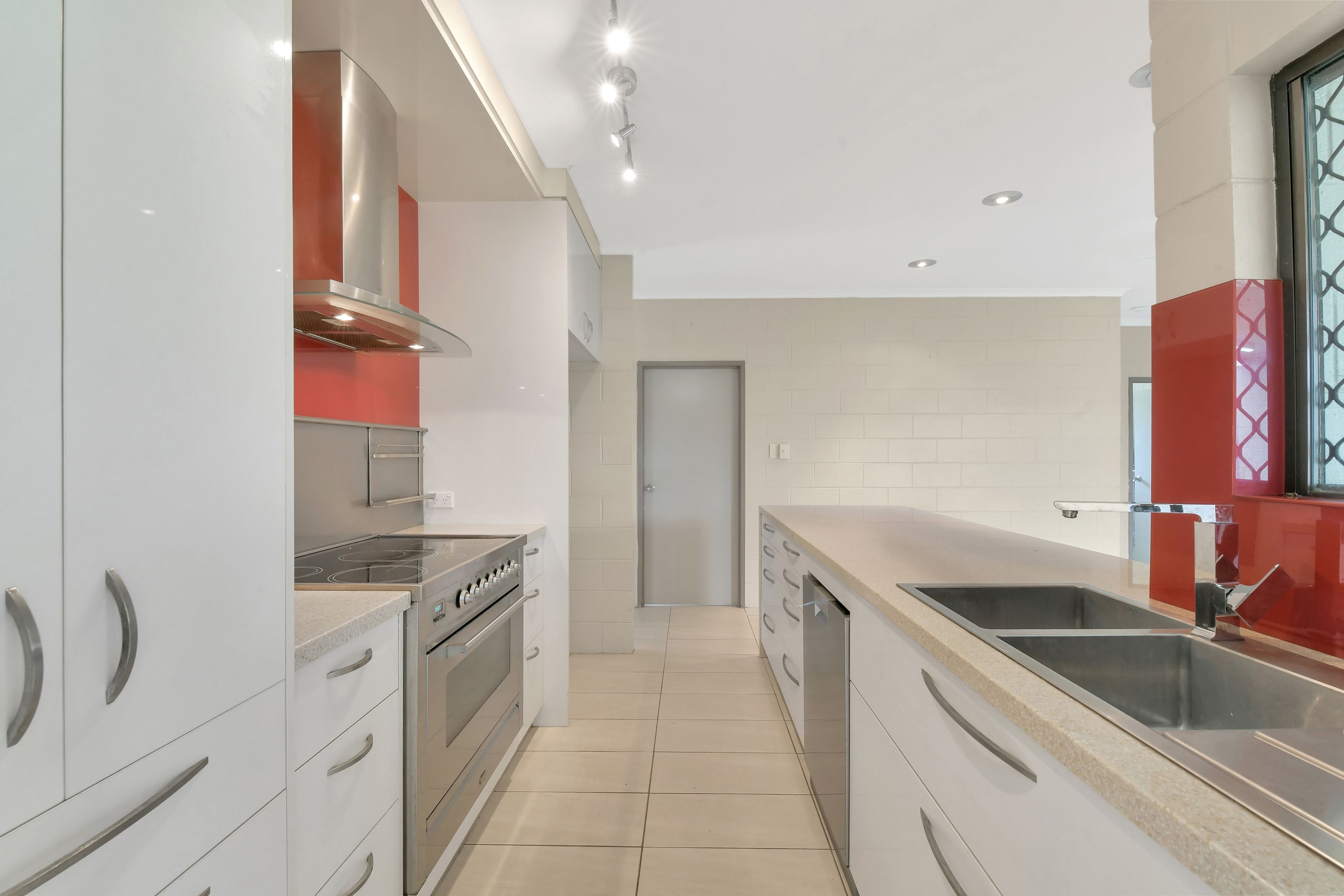 6 Mackellar Close, Edmonton, QLD 4869