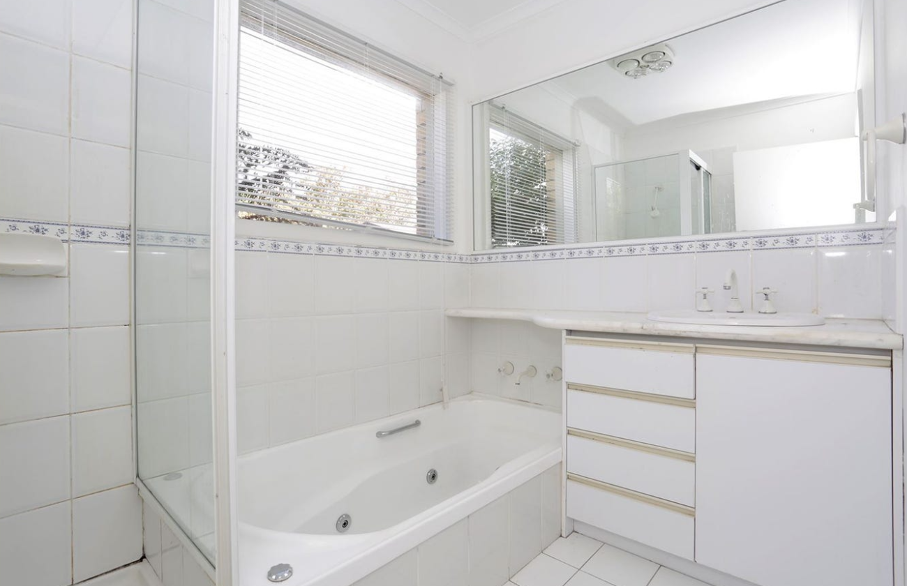 10 Hutchinson Street — photo 7 of 9