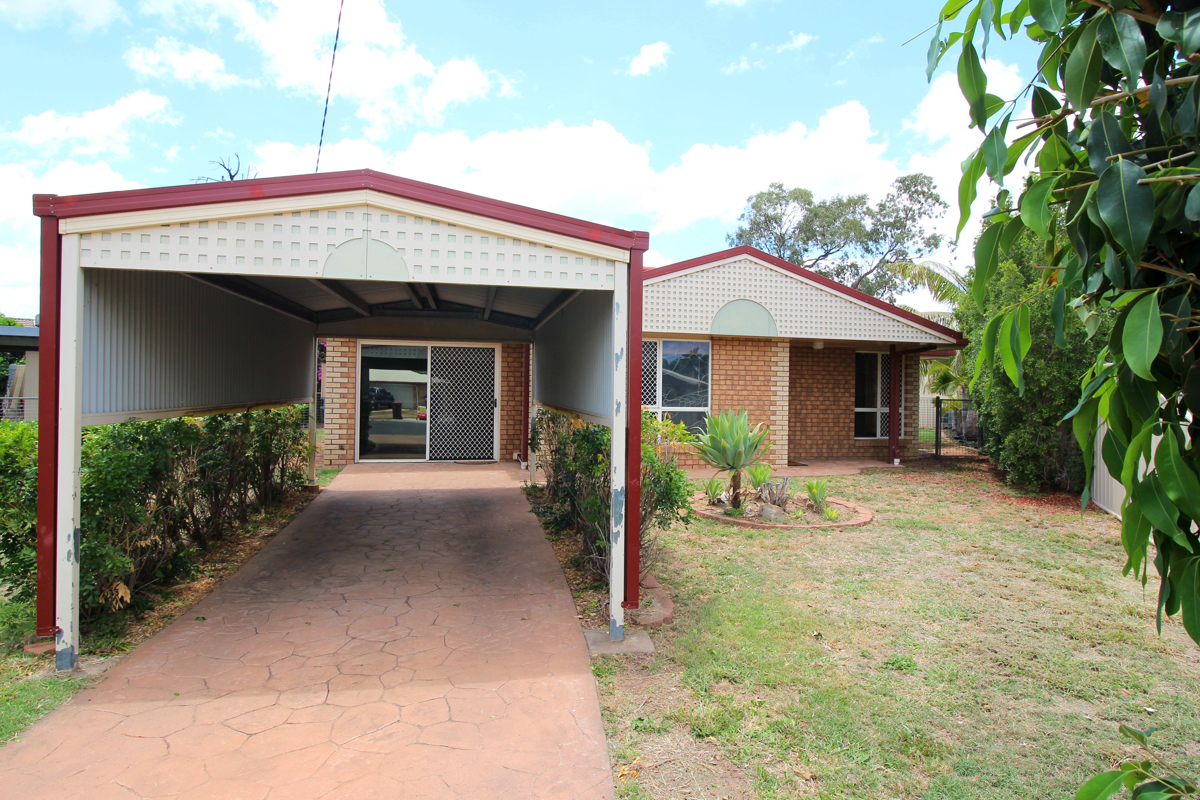 4 Wren Court, Emerald, QLD 4720