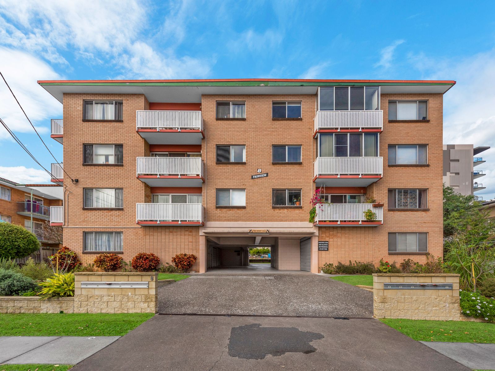 8 Regina Street, Greenslopes QLD 4120