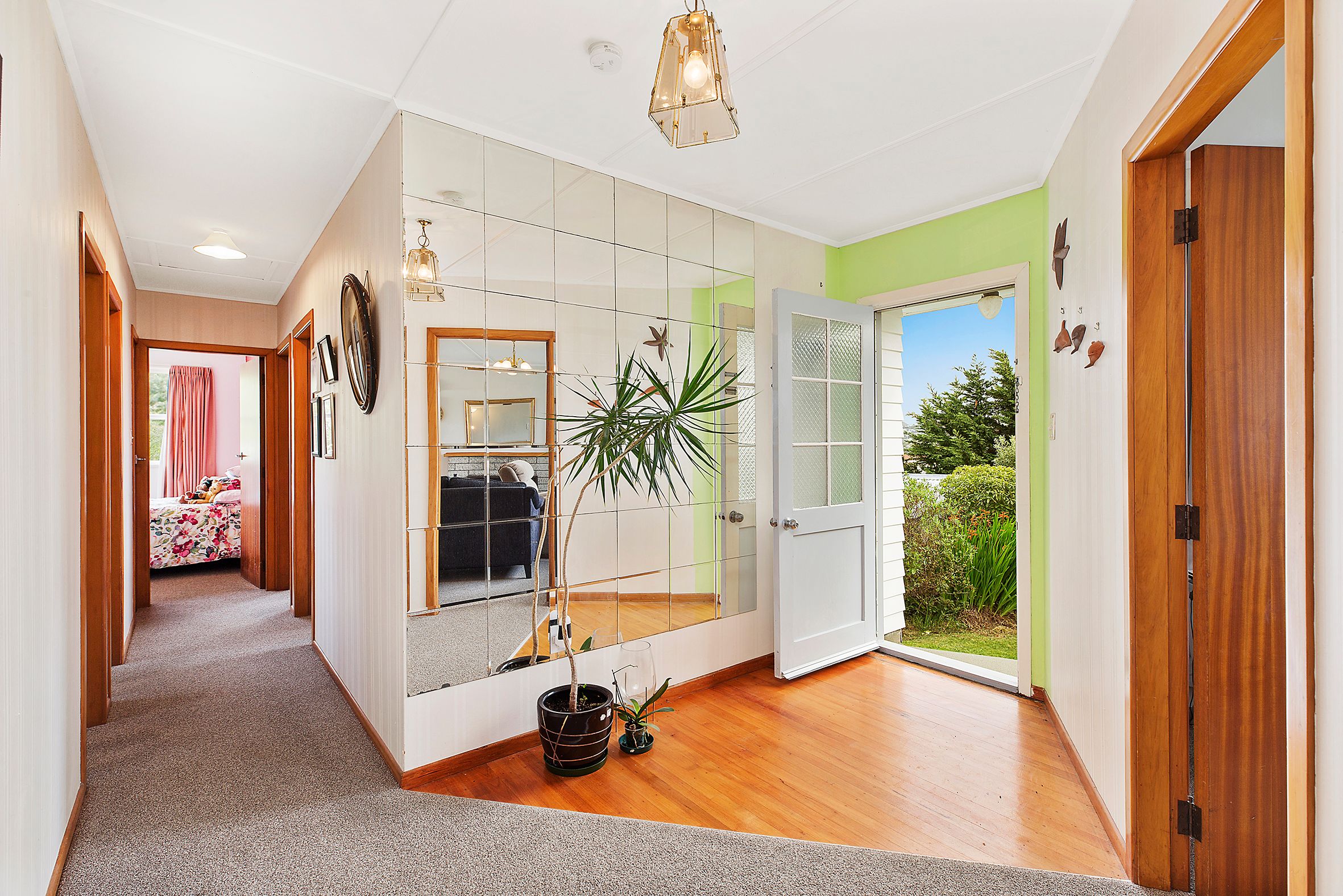 15 Jane Grove, Paparangi, Wellington City