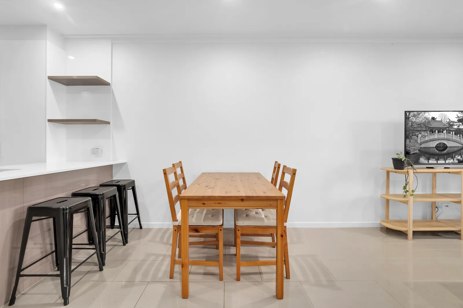 1002/8 Lochaber Street, Dutton Park