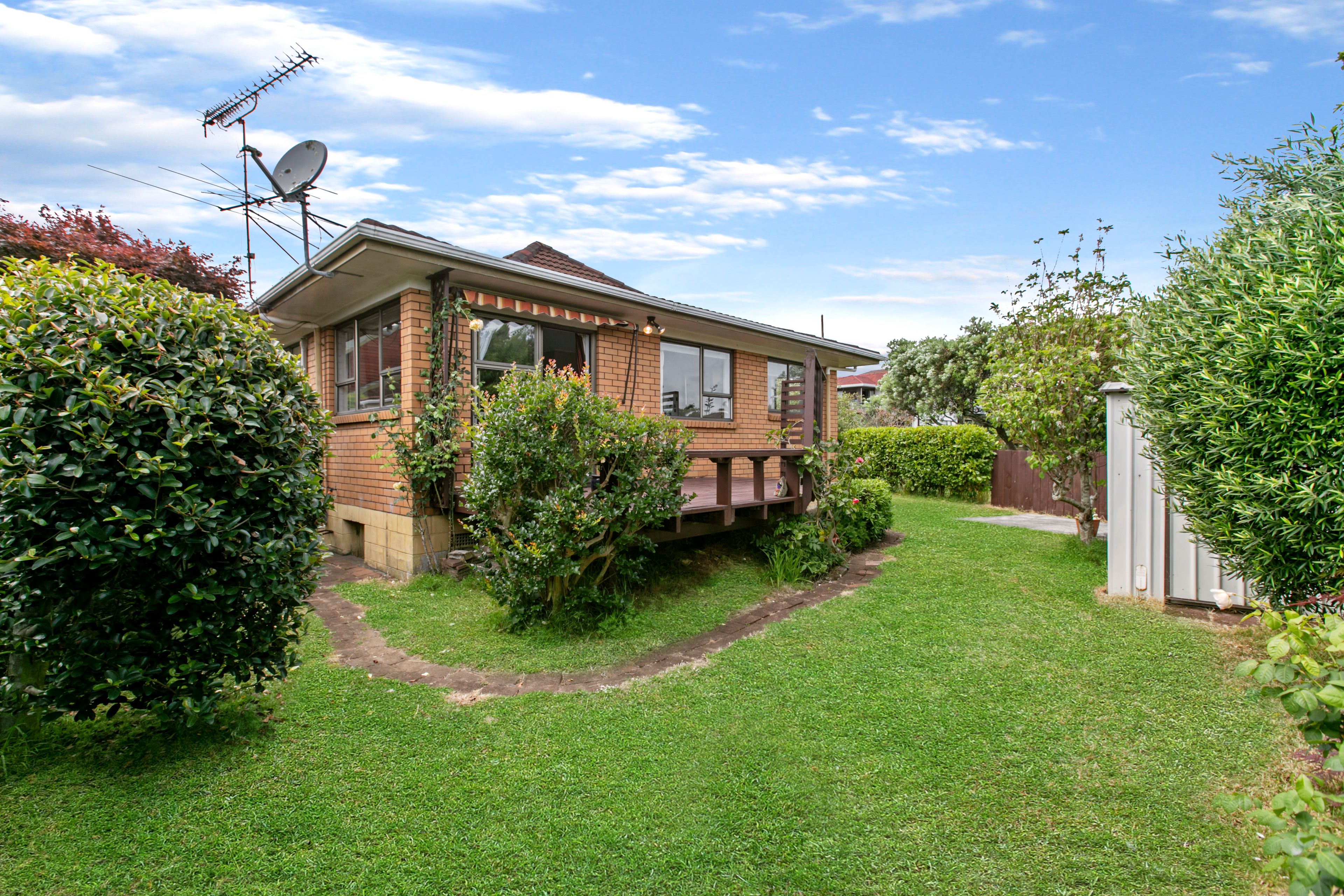 1/29 Pigeon Mountain Road, Half Moon Bay, Manukau City
