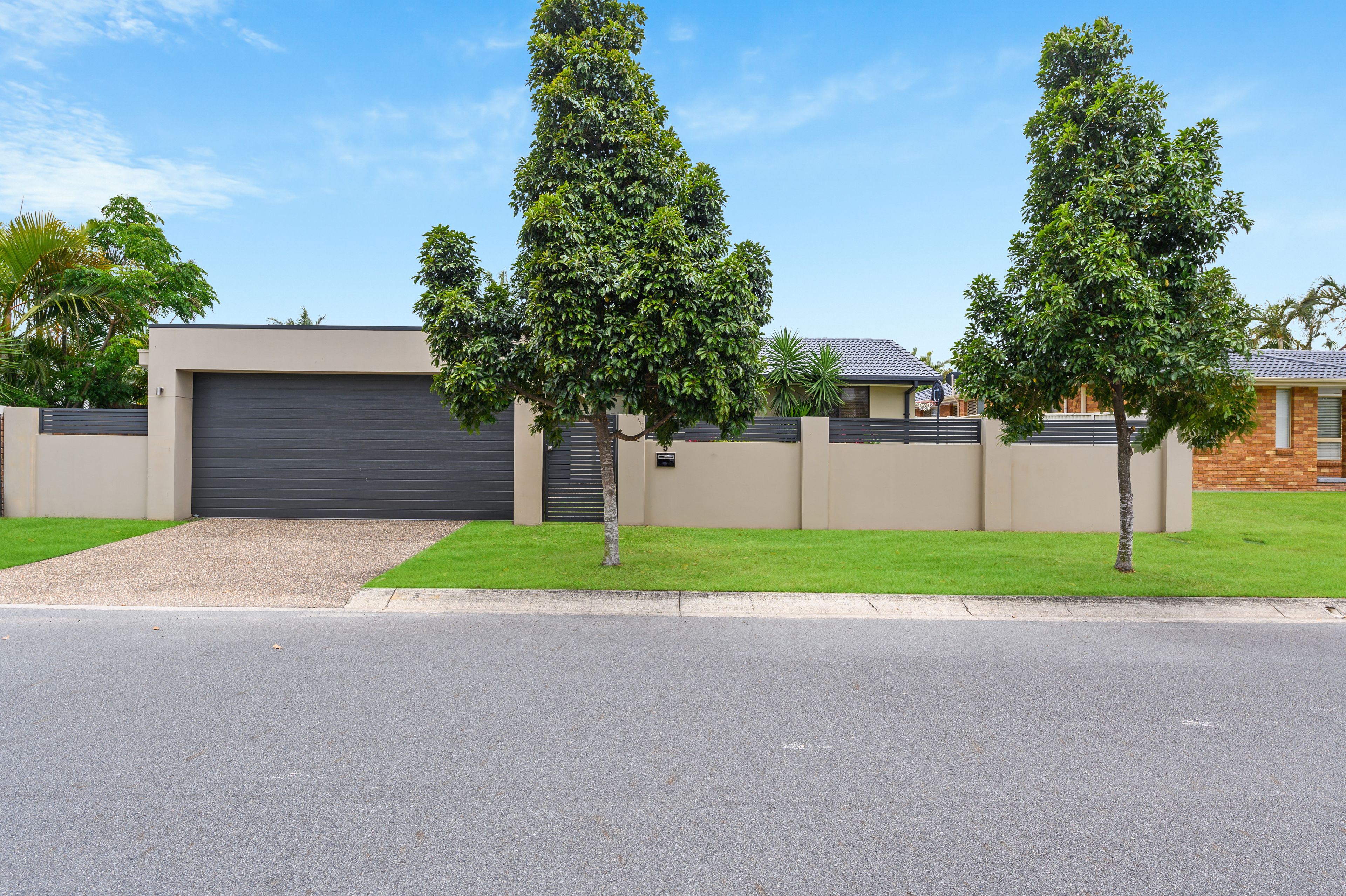 5 Cuckoo Crescent, Burleigh Waters, QLD 4220