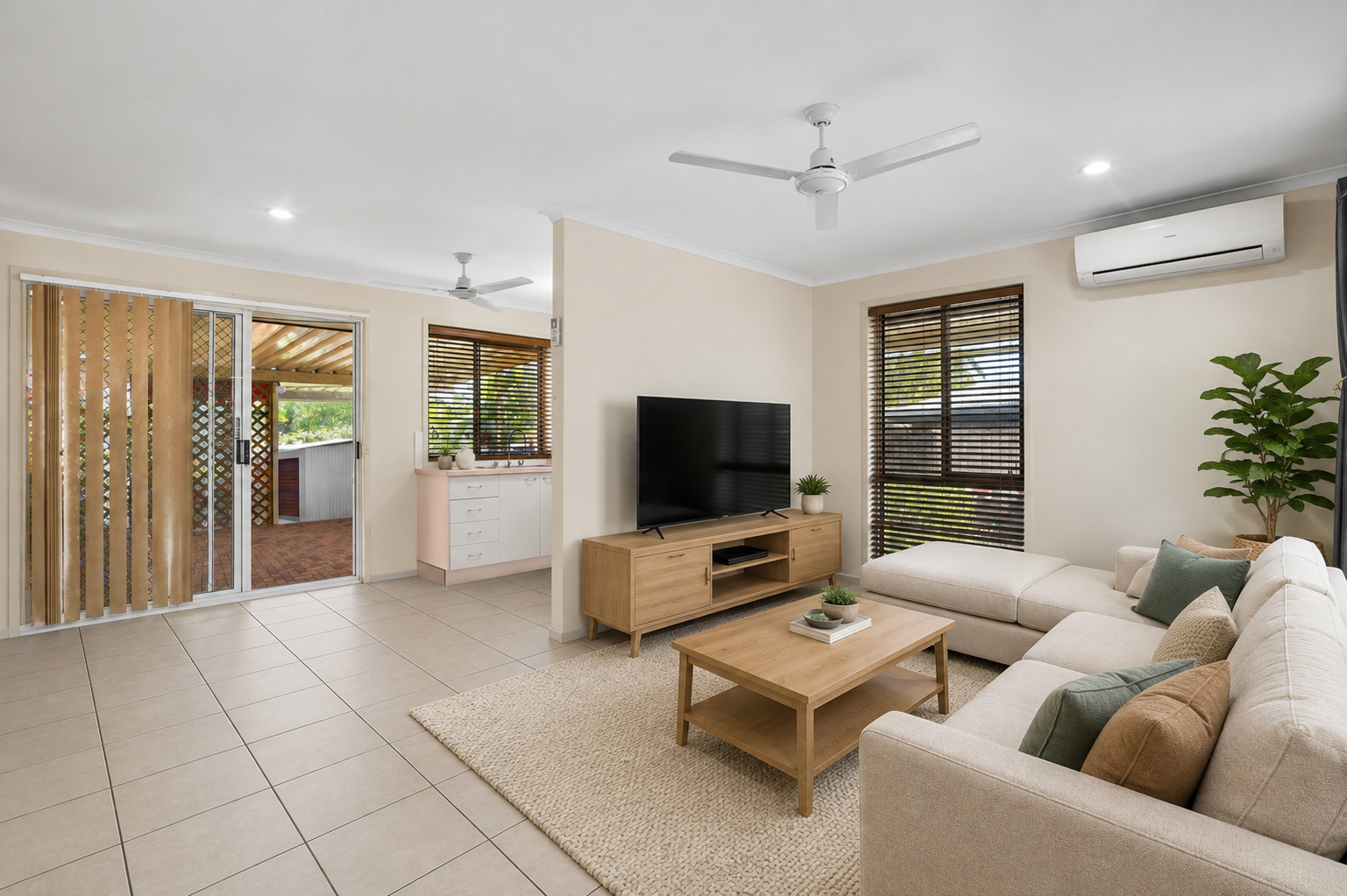 14 Ryan Street, Loganlea, QLD 4131