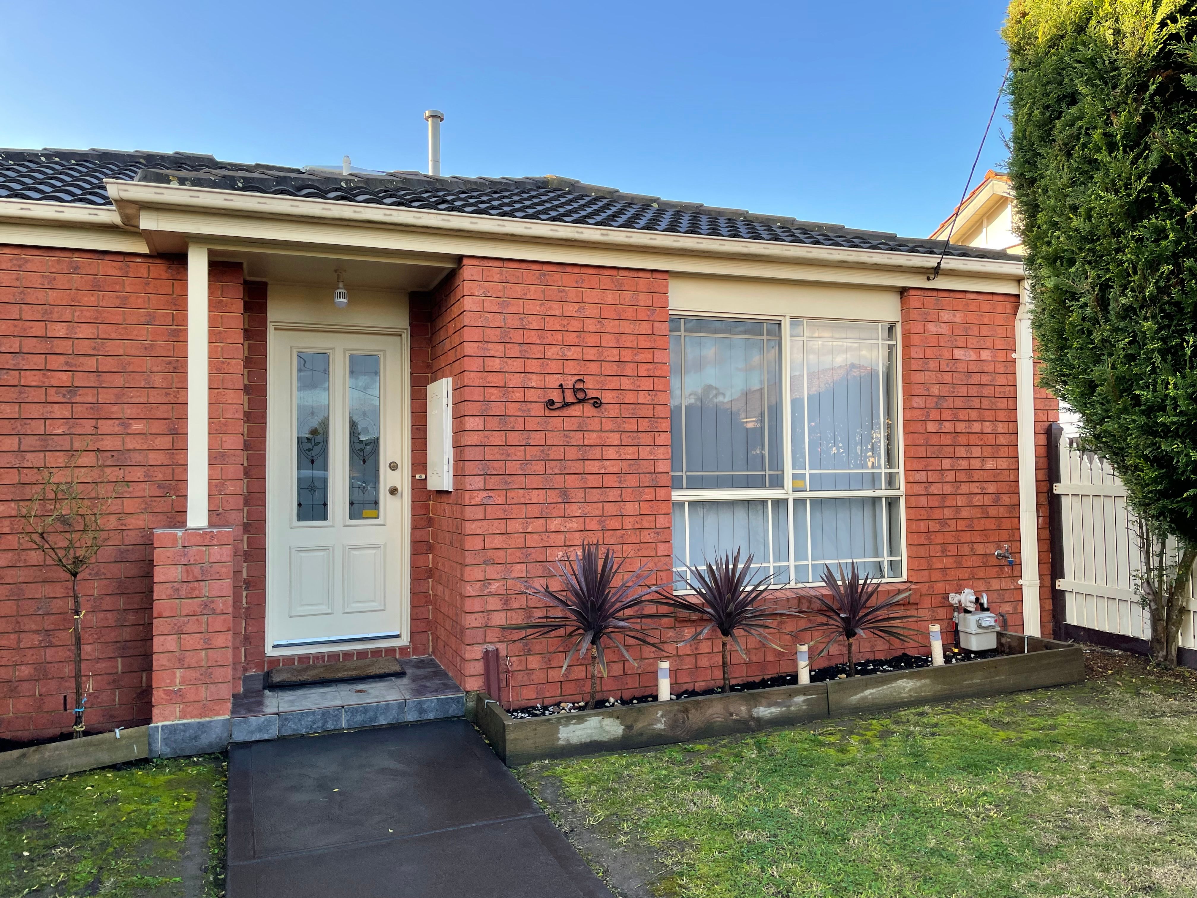 1/16 Tonkin Avenue — photo from Ray White Thomastown
