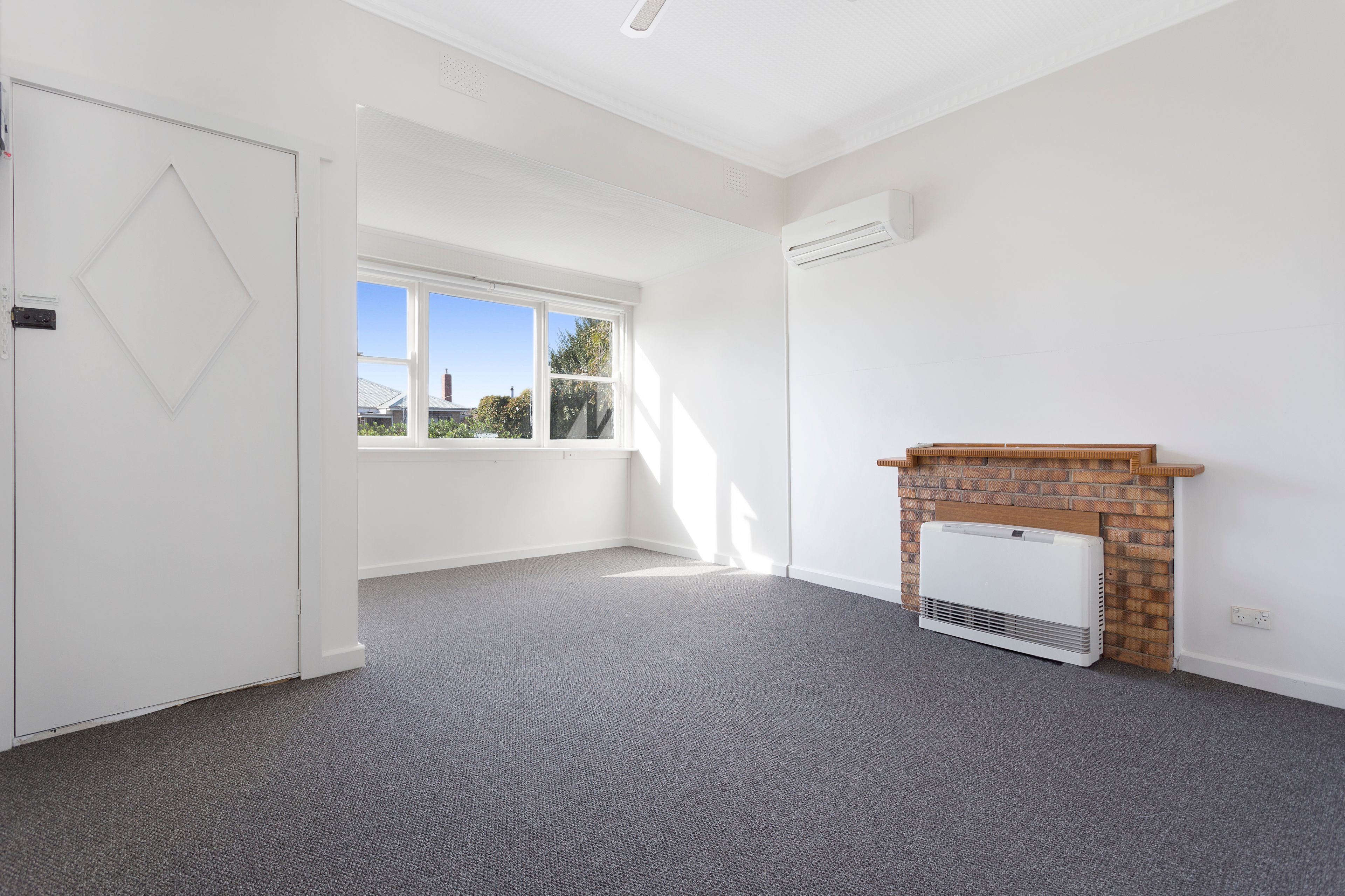 6 Edwards Street, Sebastopol, VIC 3356