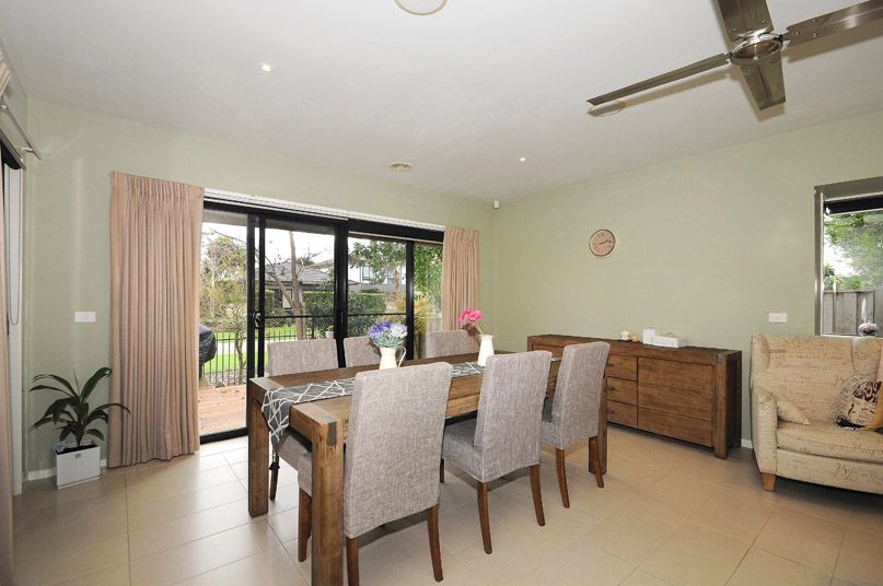 6 Viewmount Place, Sandhurst, VIC 3977
