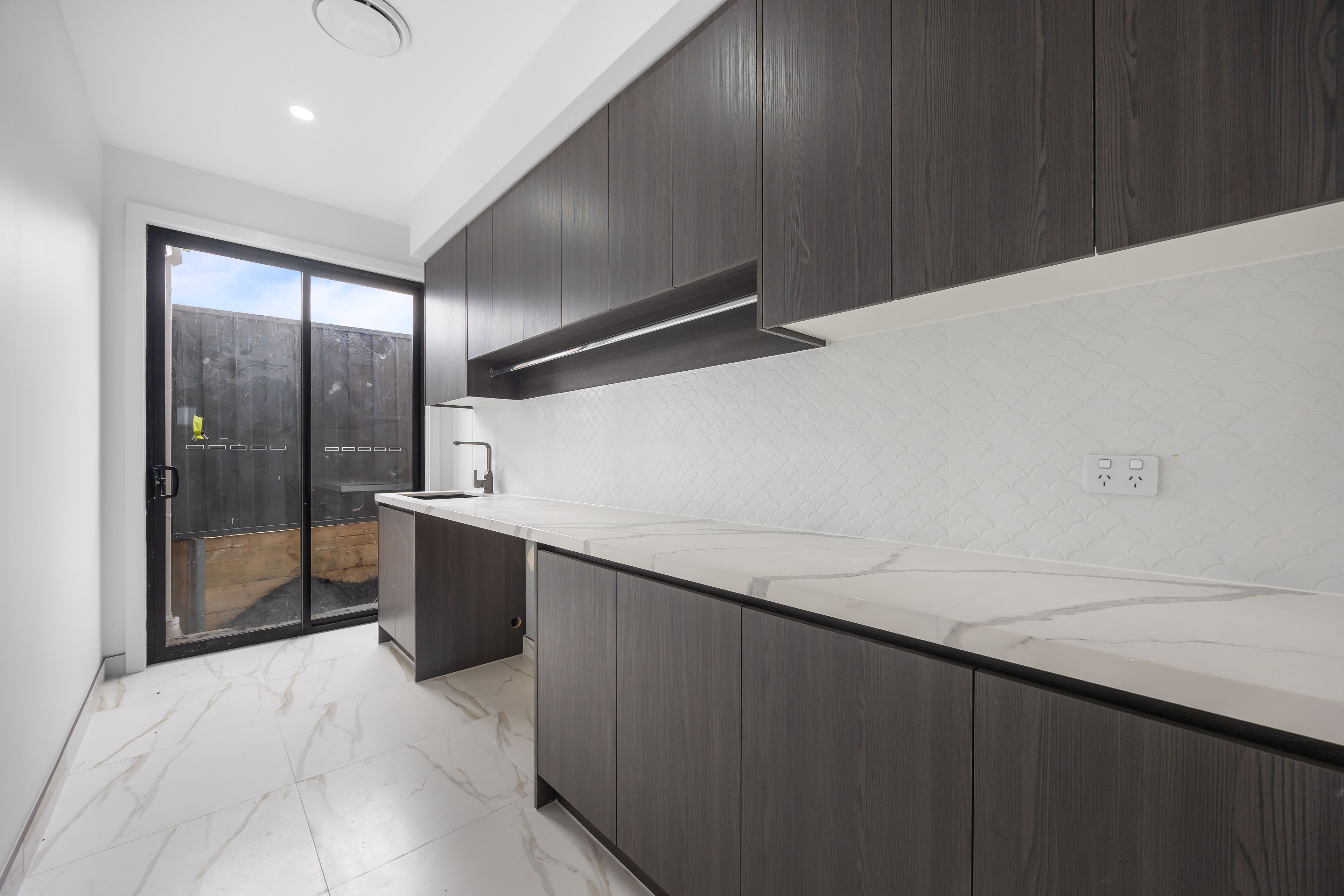 21 Gibson Street — photo 8 of 25