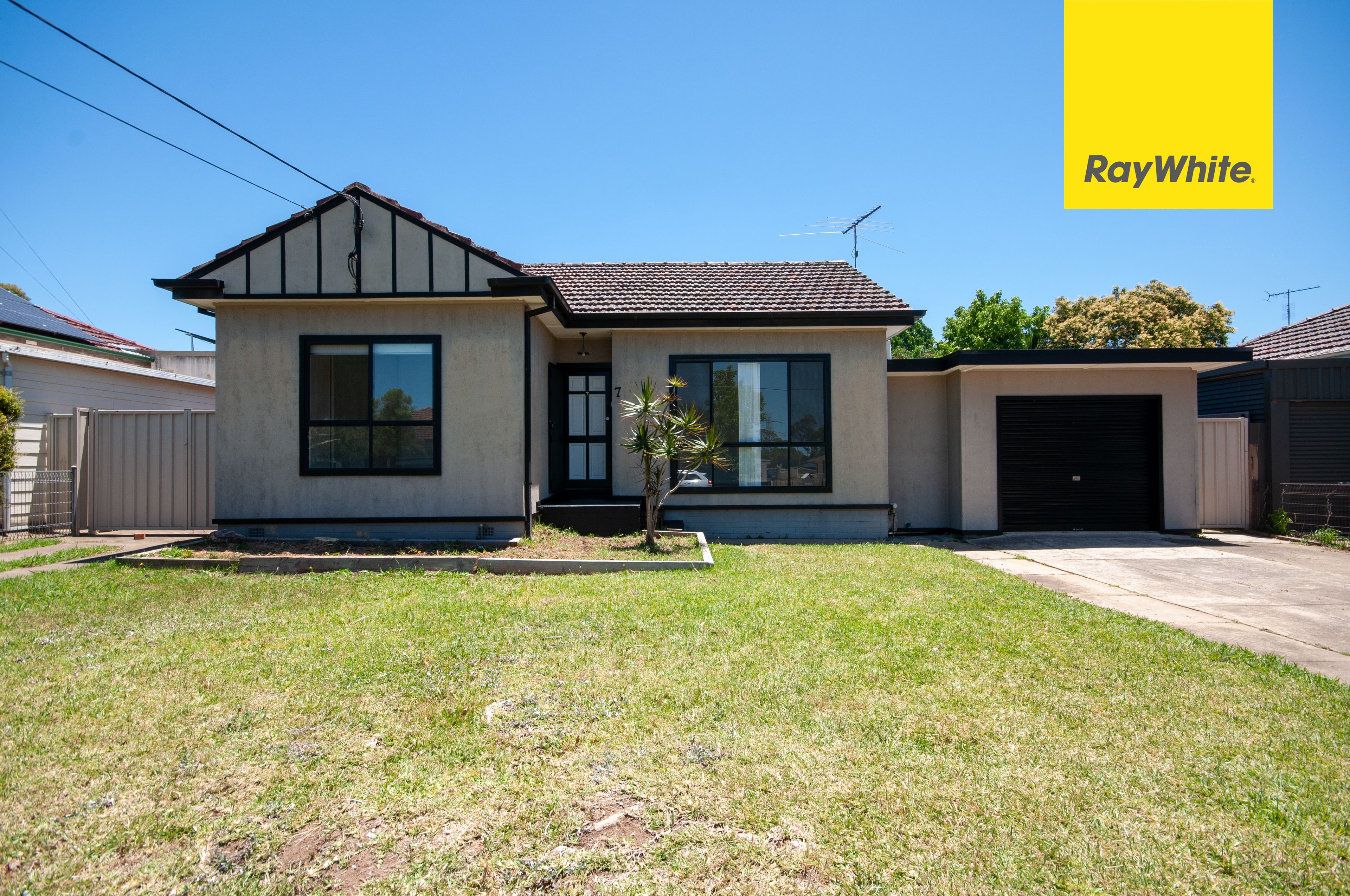 7 Constance Avenue, Oxley Park, NSW 2760