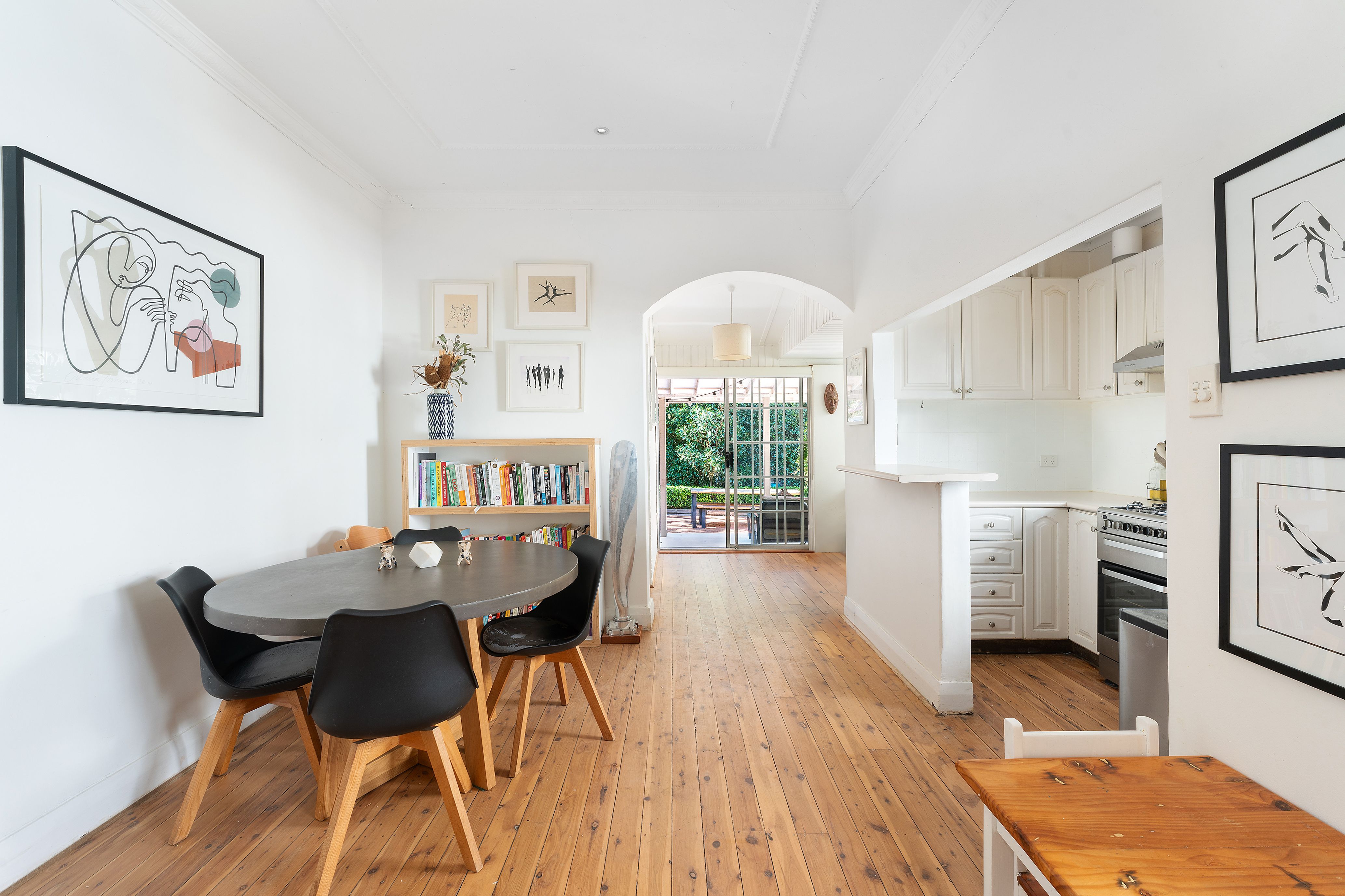 8 Knowles Avenue — photo 15 of 19
