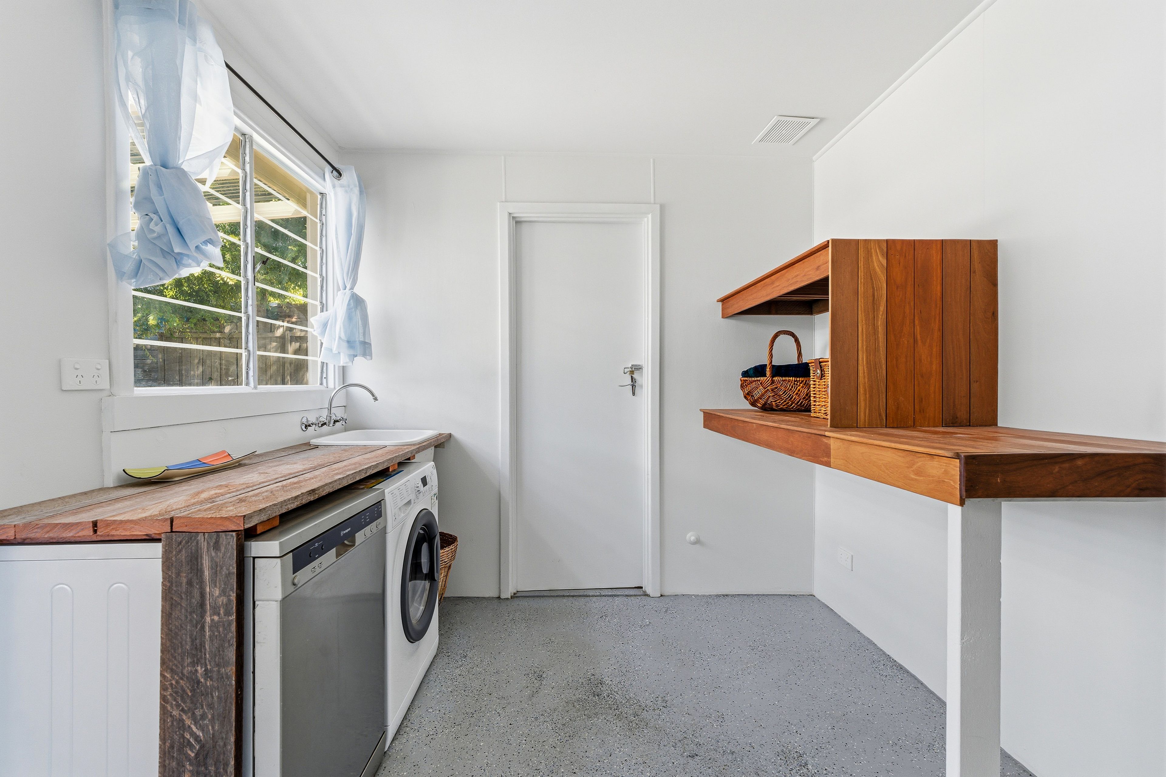 19 Dunnet Road, Nannup, WA