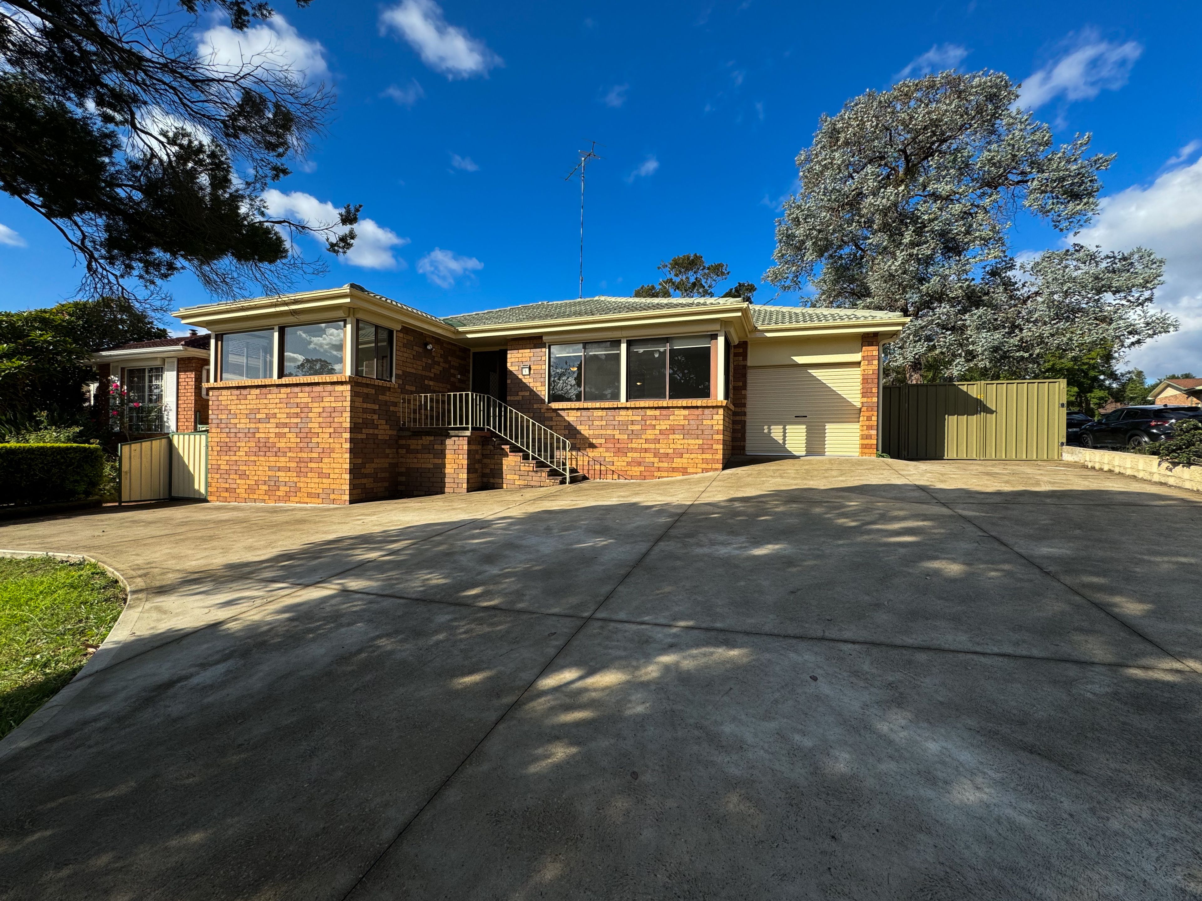 1 Miggs Place, Ambarvale, NSW 2560
