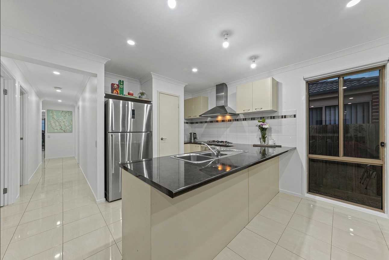 11 Jennifer Court, Pakenham, VIC 3810