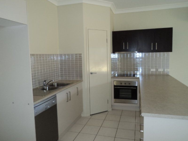 70 Nicklaus Parade, North Lakes, QLD 4509