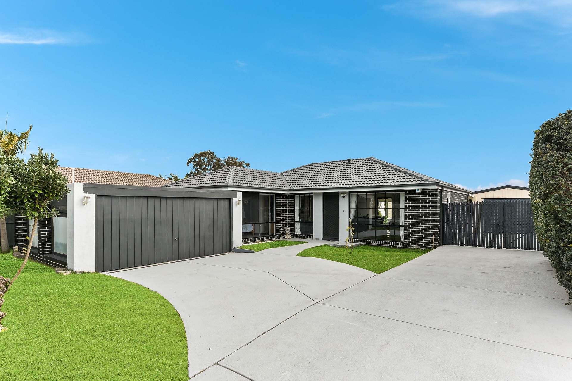 21 Lansell Drive, Cranbourne North, VIC 3977