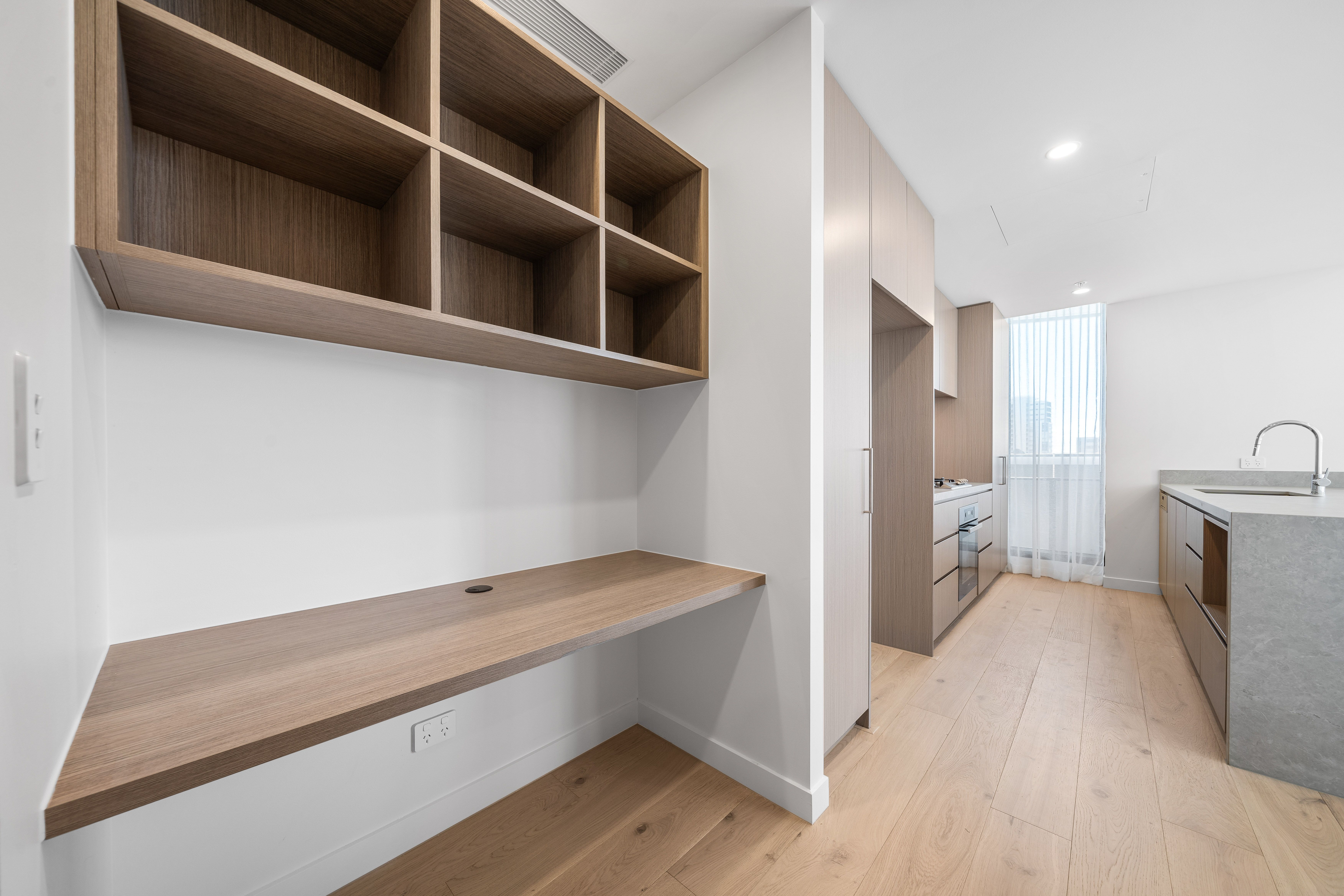 202/42 Stanhill Drive — photo 13 of 25